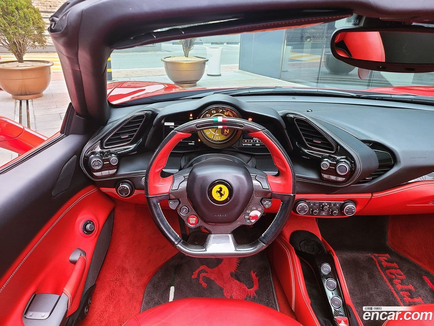 Main__Slider__Photo:488 Ferrari 2016.7-4