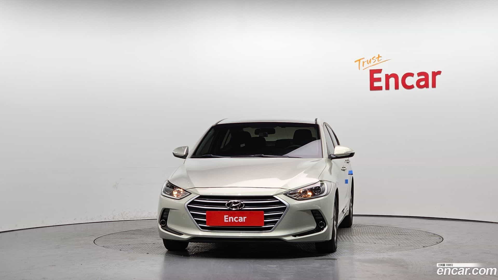 AVANTE Hyundai 2015.10-OUTER-003