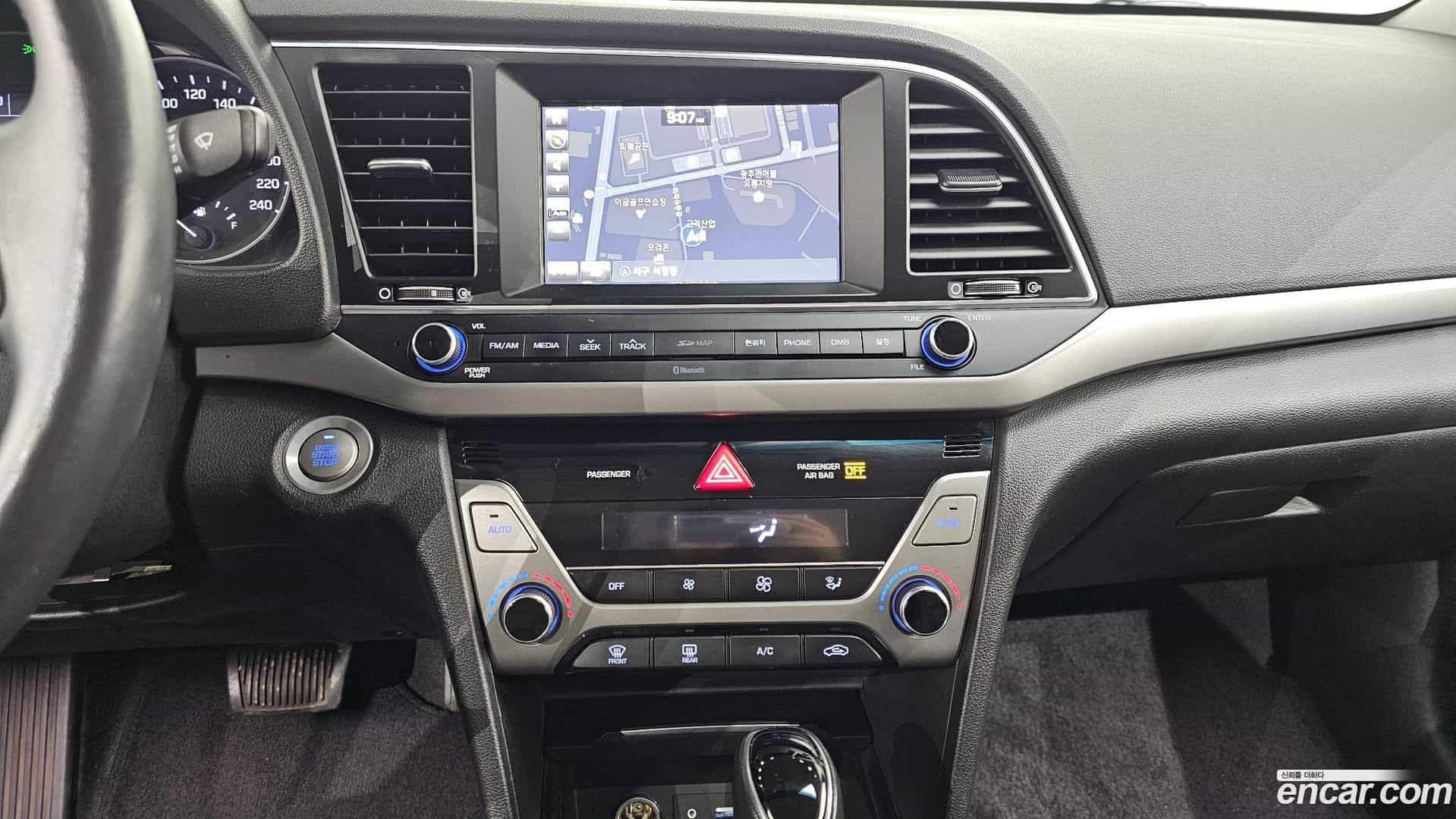 AVANTE Hyundai 2015.10-OPTION-019