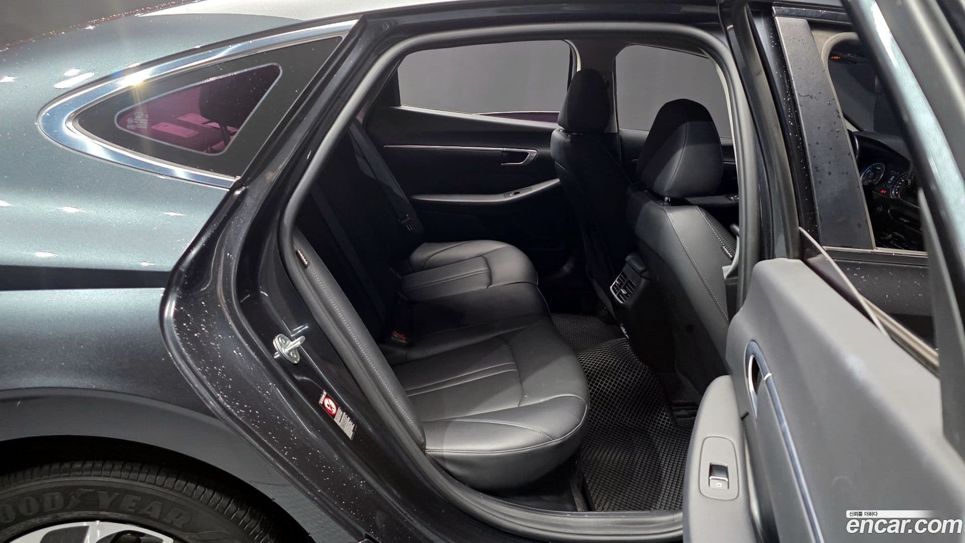 Main__Slider__Photo:Sonata Hyundai 2020.10-11