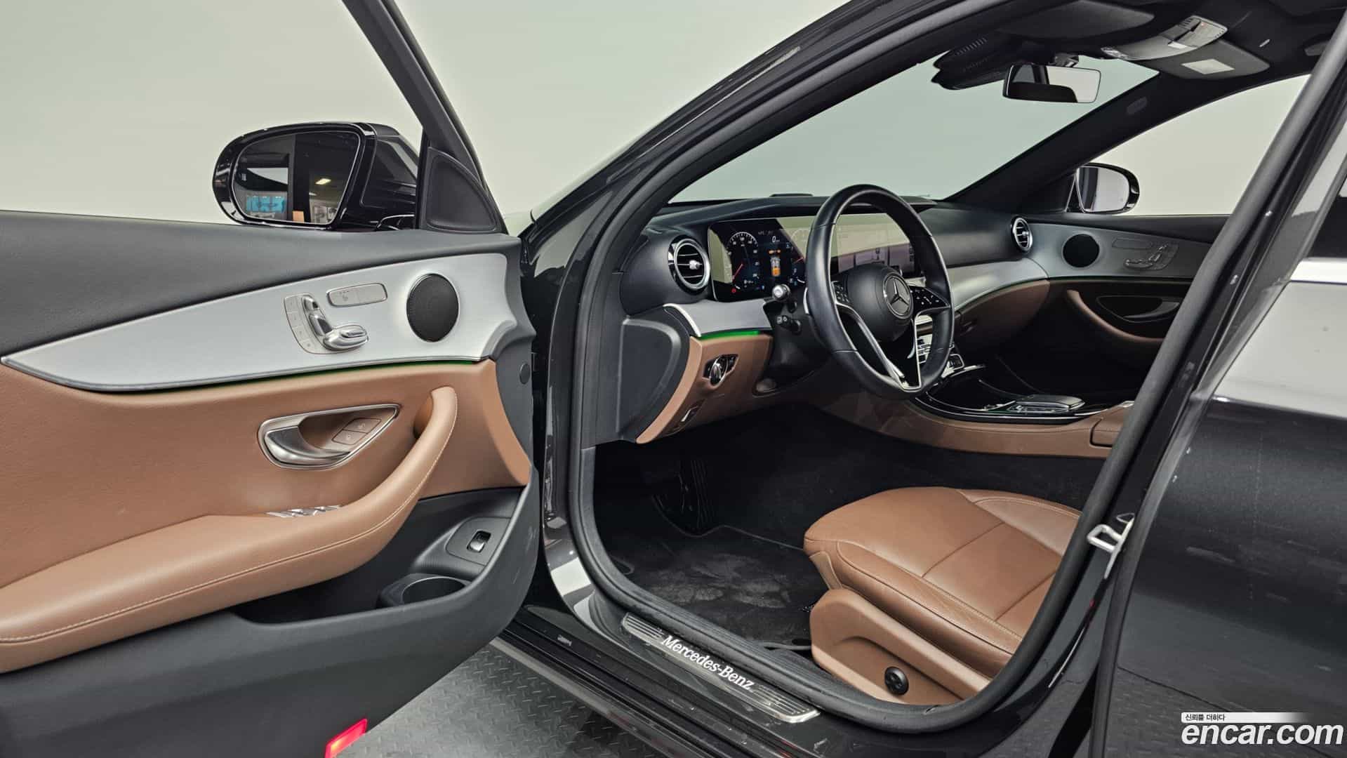 E-Class Mercedes-Benz 2021.4-INNER-006