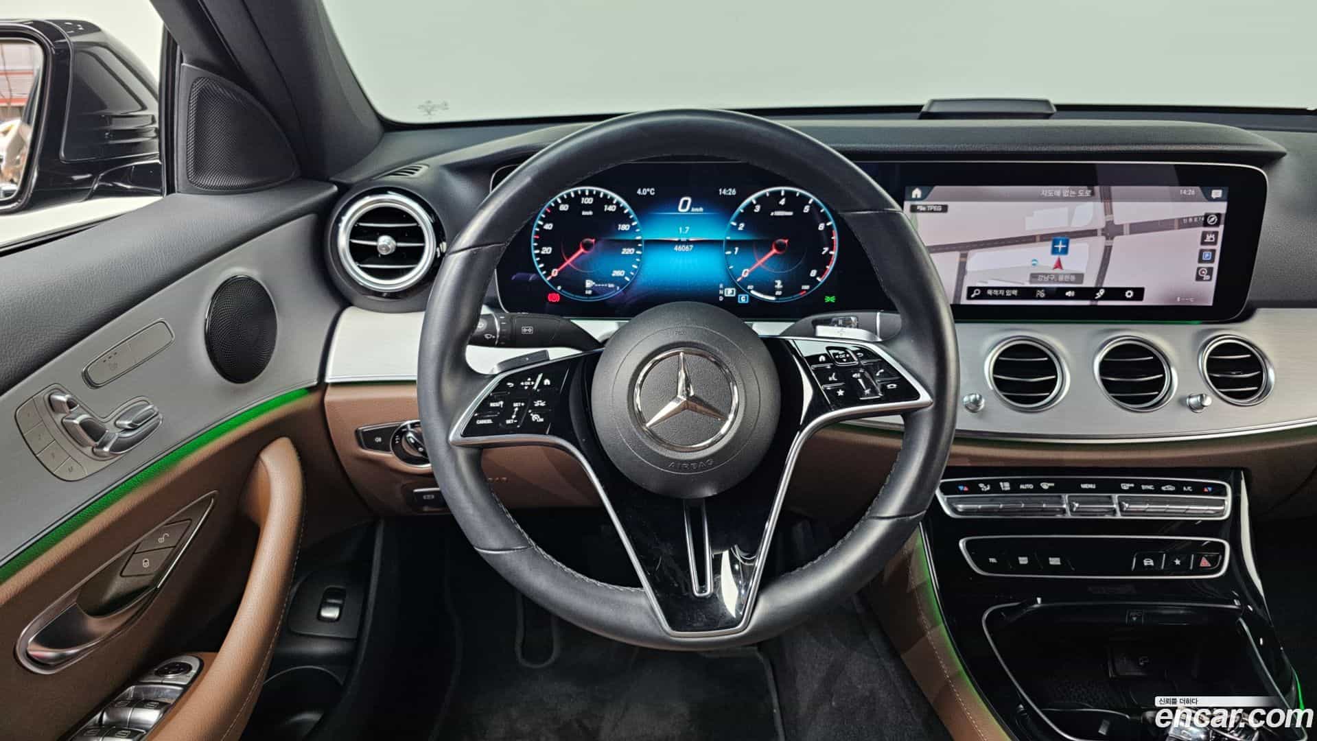 E-Class Mercedes-Benz 2021.4-INNER-009