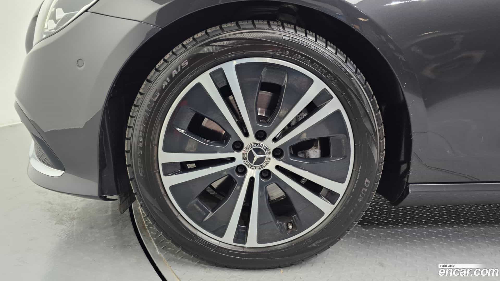 E-Class Mercedes-Benz 2021.4-OPTION-018