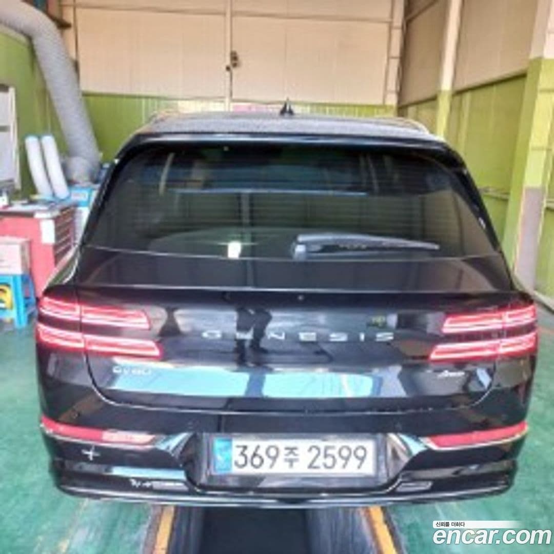 Main__Slider__Photo:GV80 Genesis 2021.2-1