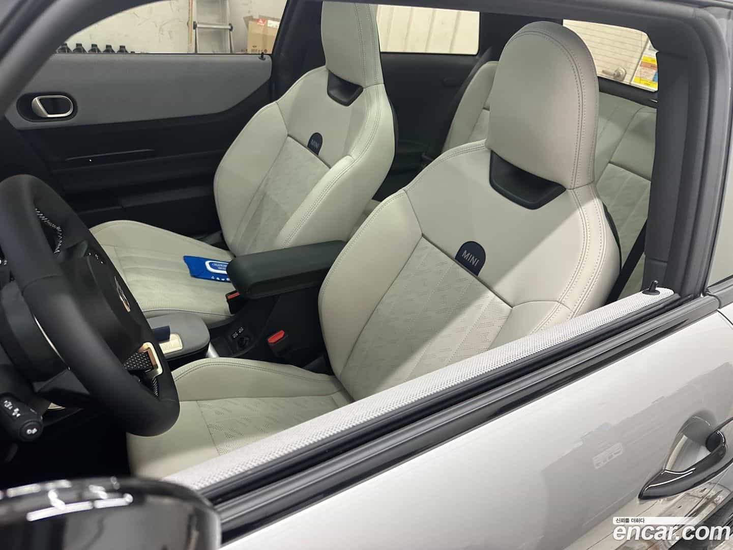 Cooper Mini 2024.9-OUTER-002