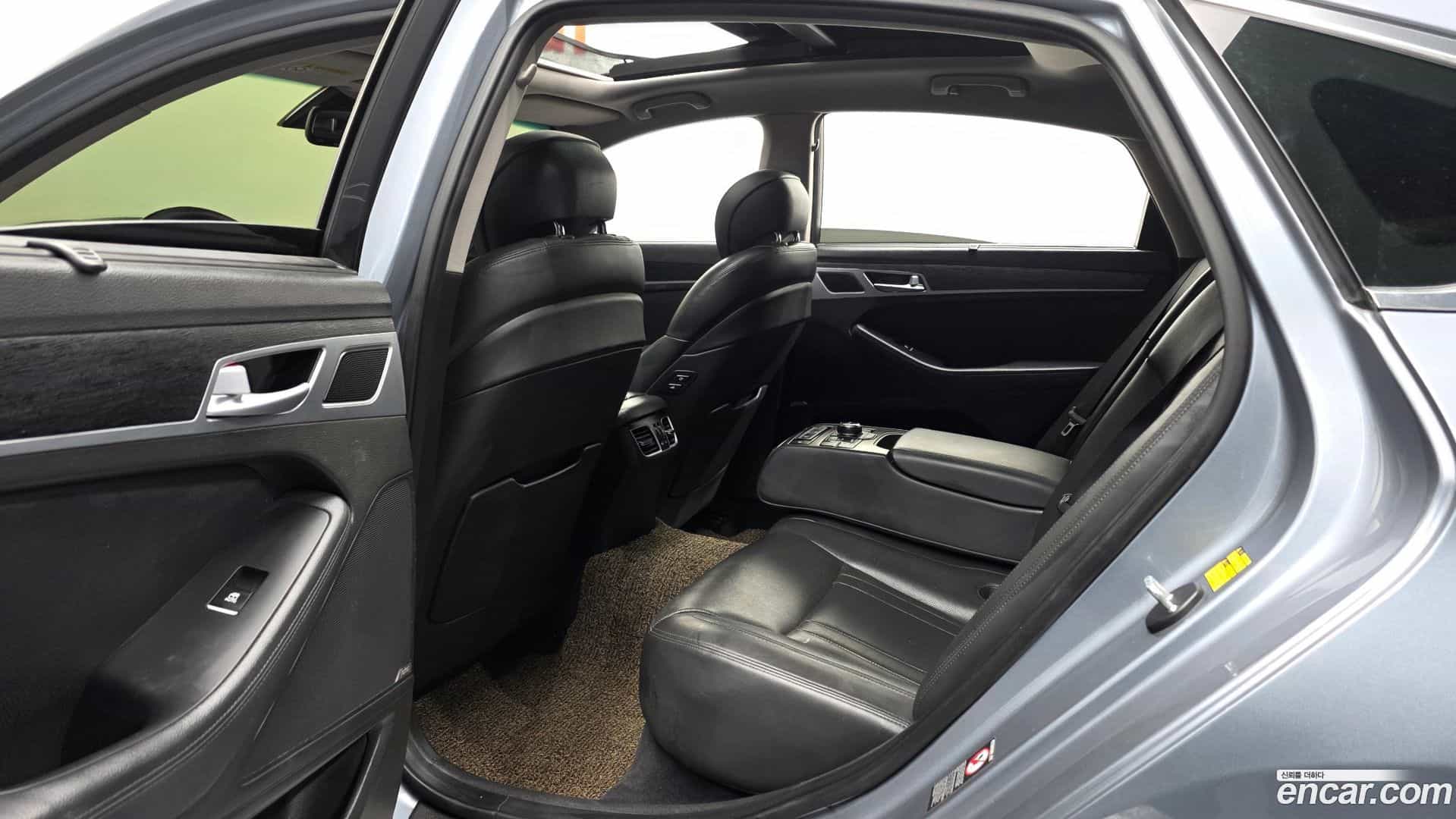 Genesis Hyundai 2015.0-OPTION-016