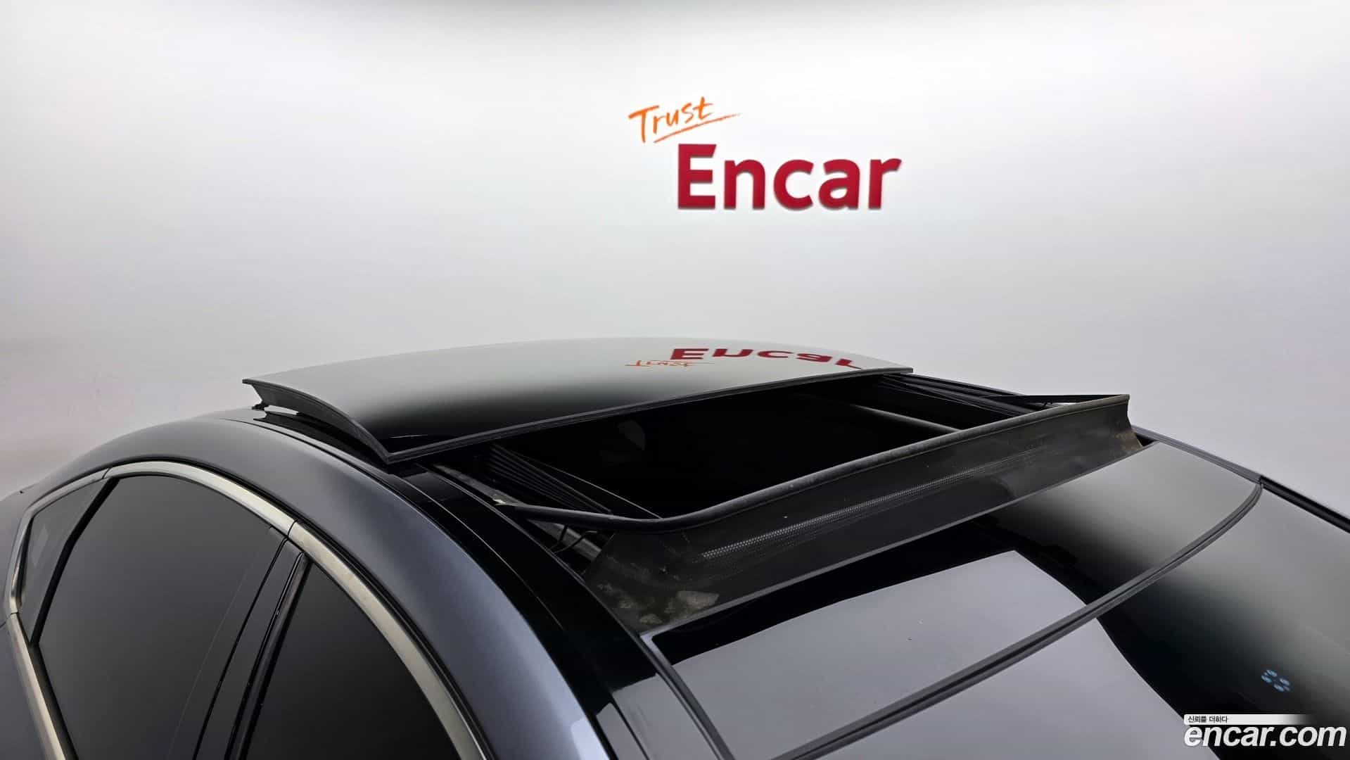 Genesis Hyundai 2015.0-OPTION-024