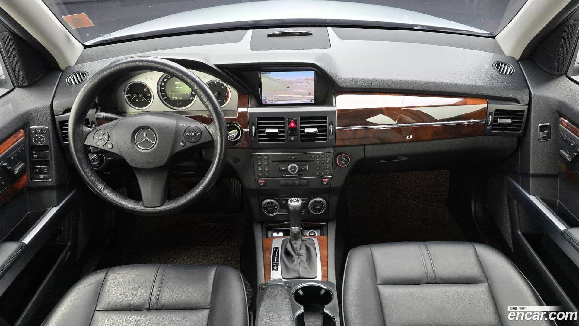 GLK-Class Mercedes-Benz 2009.11-INNER-007