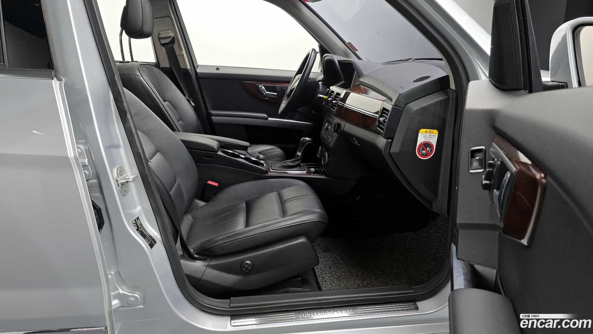 GLK-Class Mercedes-Benz 2009.11-OPTION-015