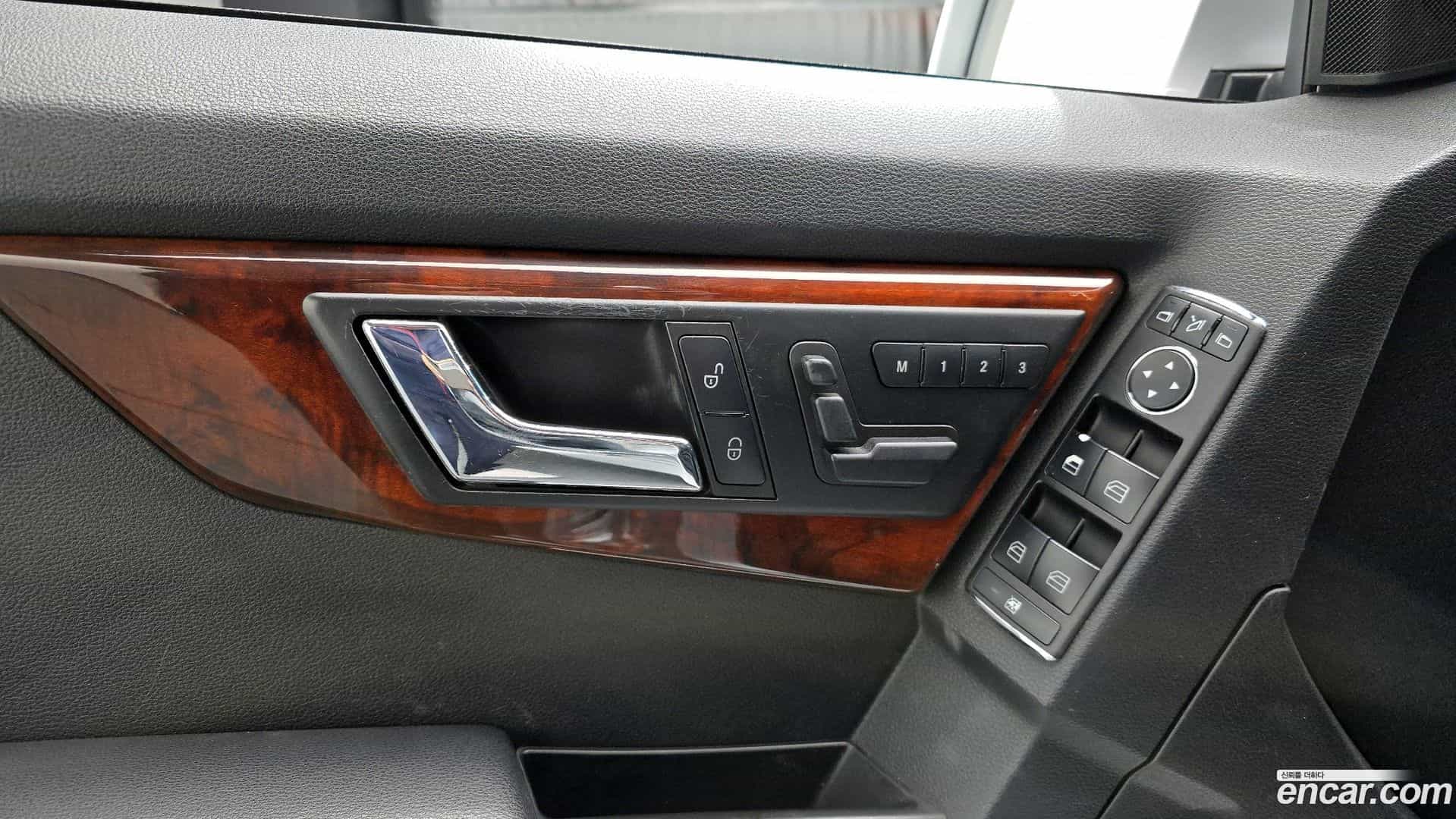 GLK-Class Mercedes-Benz 2009.11-OPTION-022