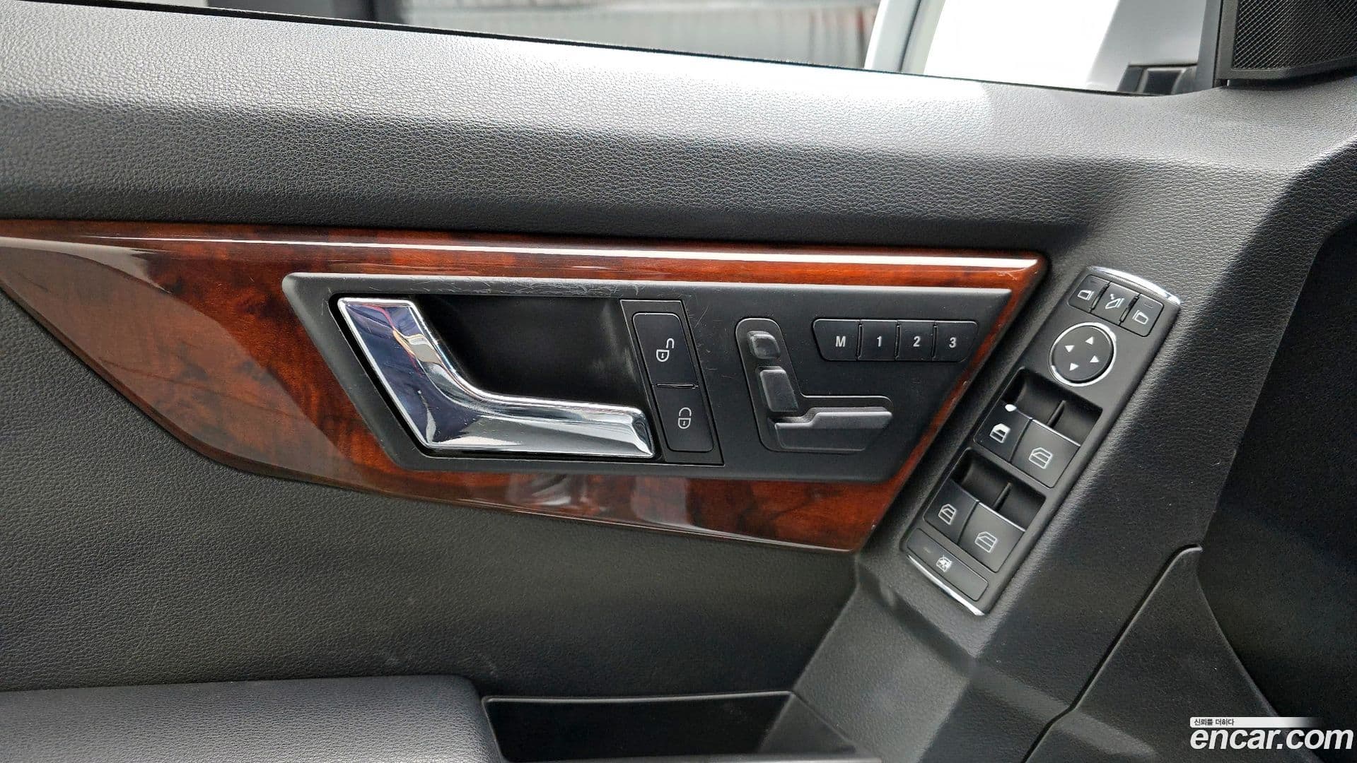 Main__Slider__Photo:GLK-Class Mercedes-Benz 2009.11-17