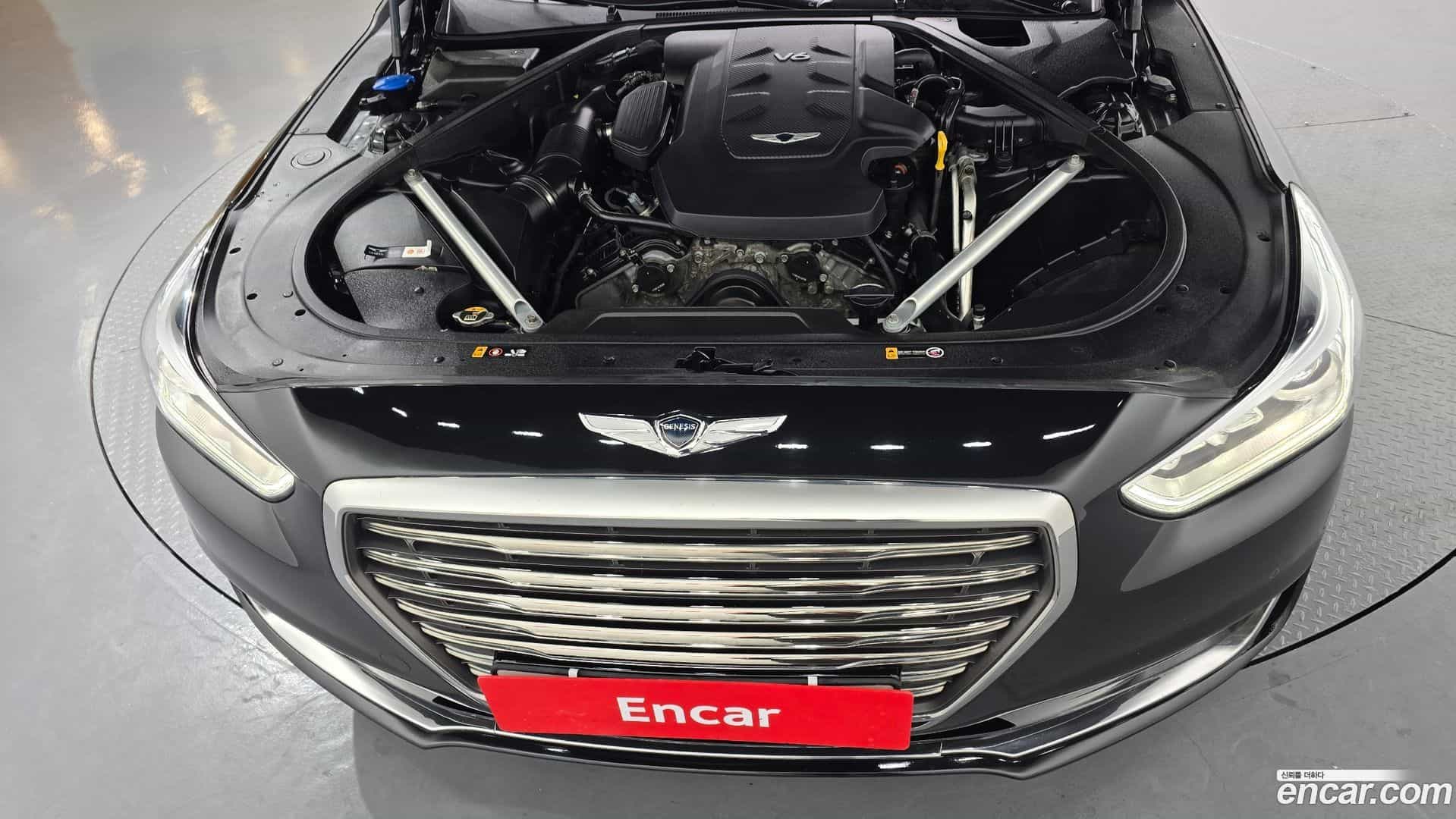 EQ900 Genesis 2017.6-INNER-006