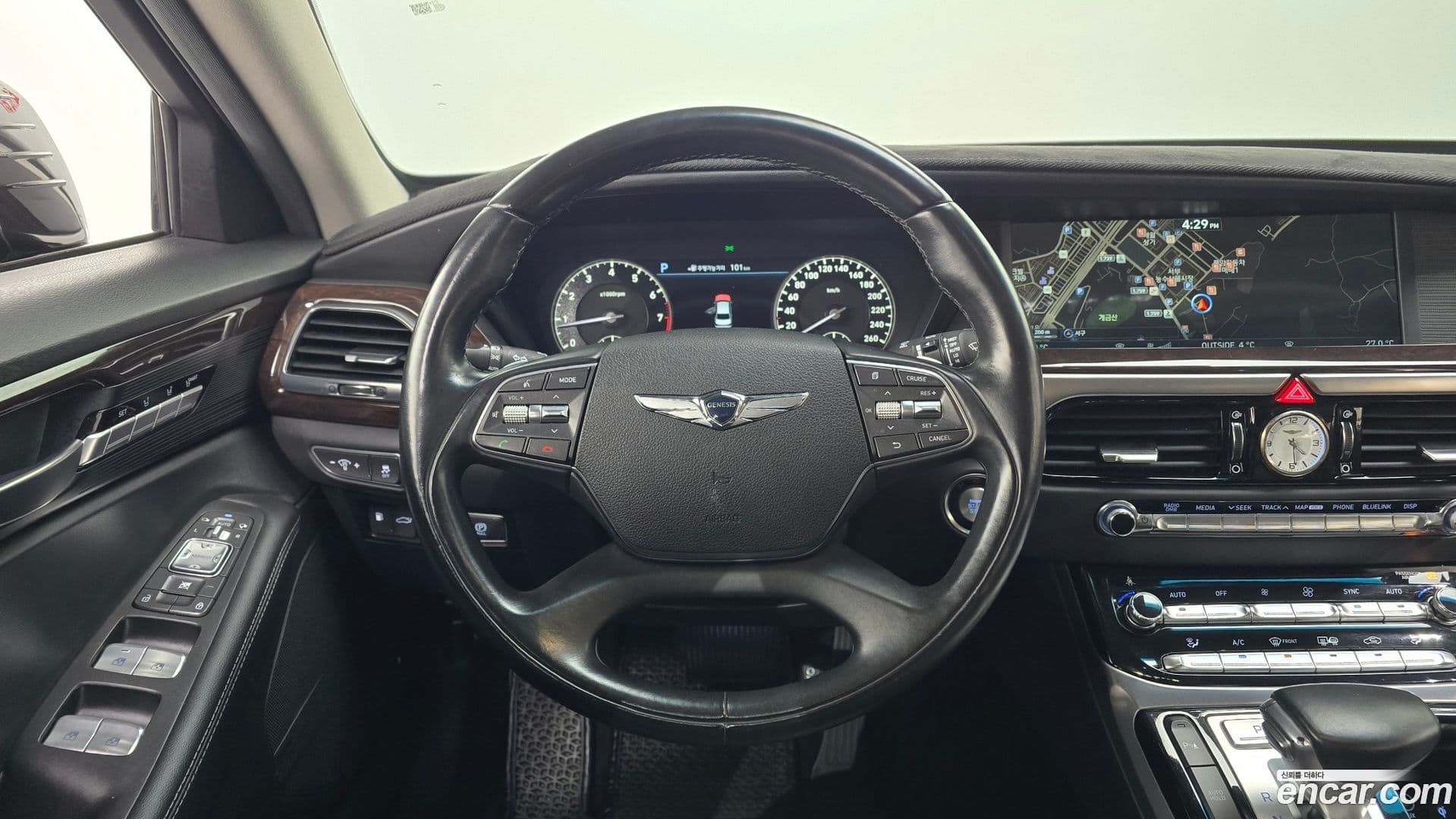 Main__Slider__Photo:EQ900 Genesis 2017.6-13