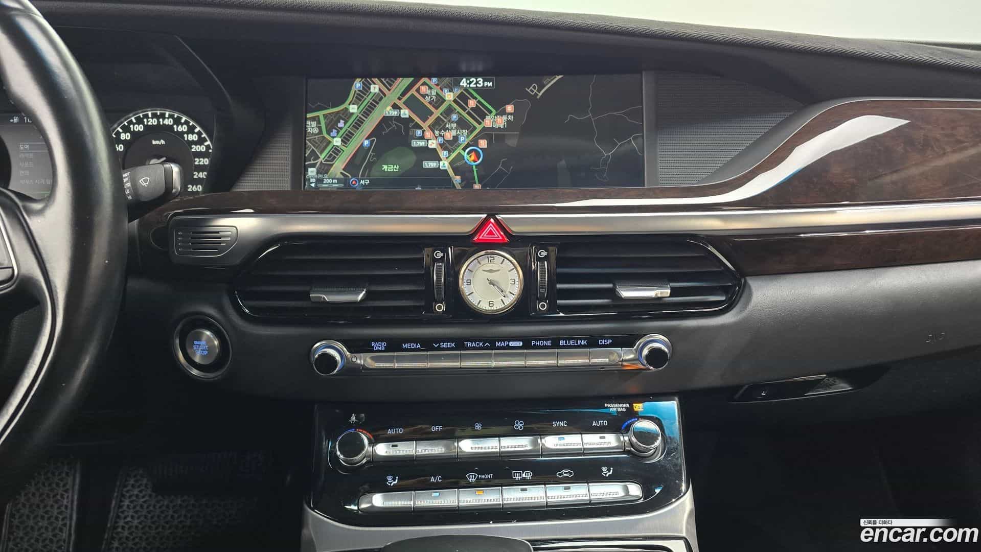 EQ900 Genesis 2017.6-OPTION-019