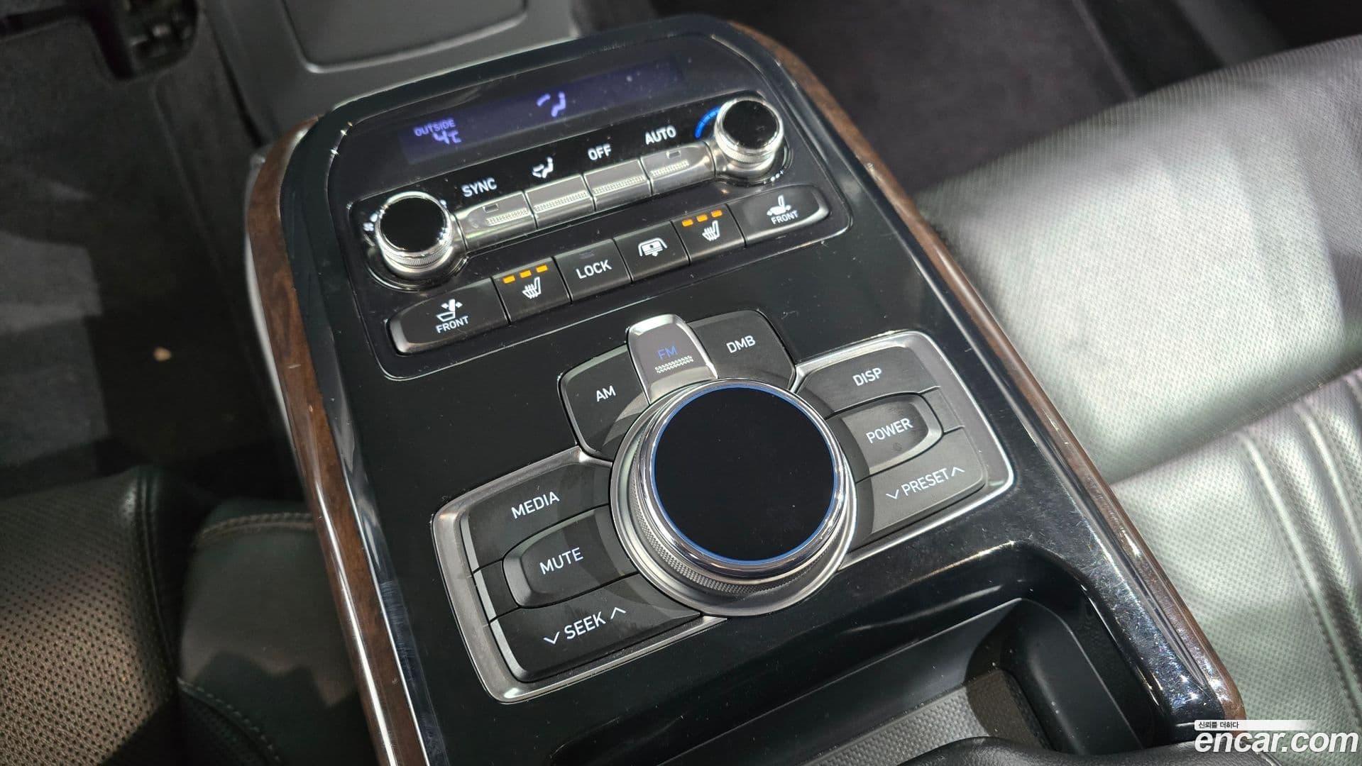 Main__Slider__Photo:EQ900 Genesis 2017.6-18