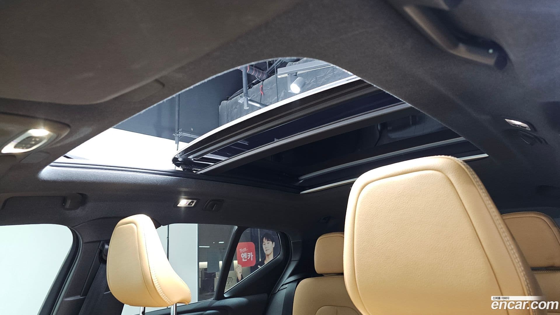 Main__Slider__Photo:XC40 Volvo 2020.9-15