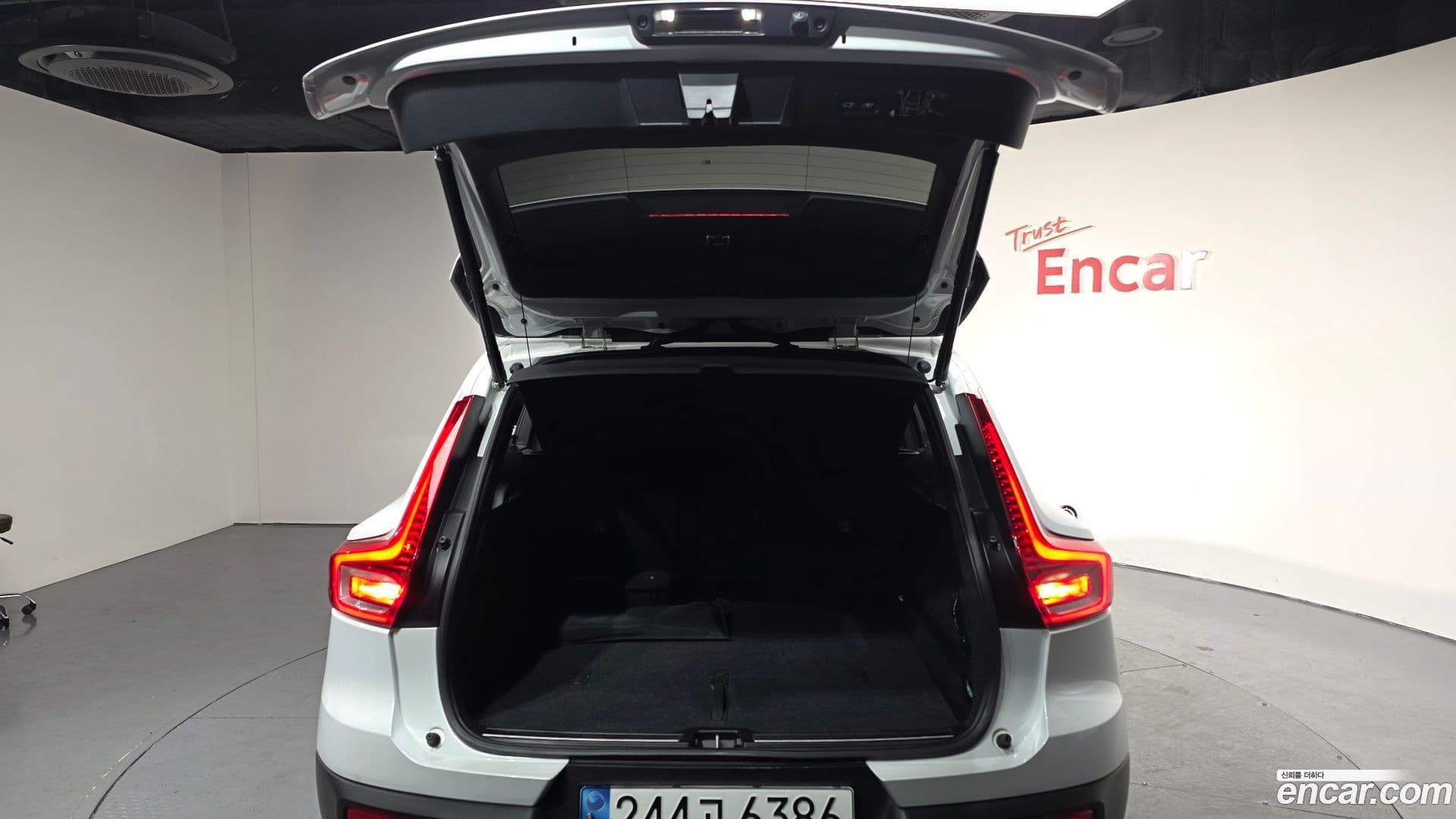 Main__Slider__Photo:XC40 Volvo 2020.9-19