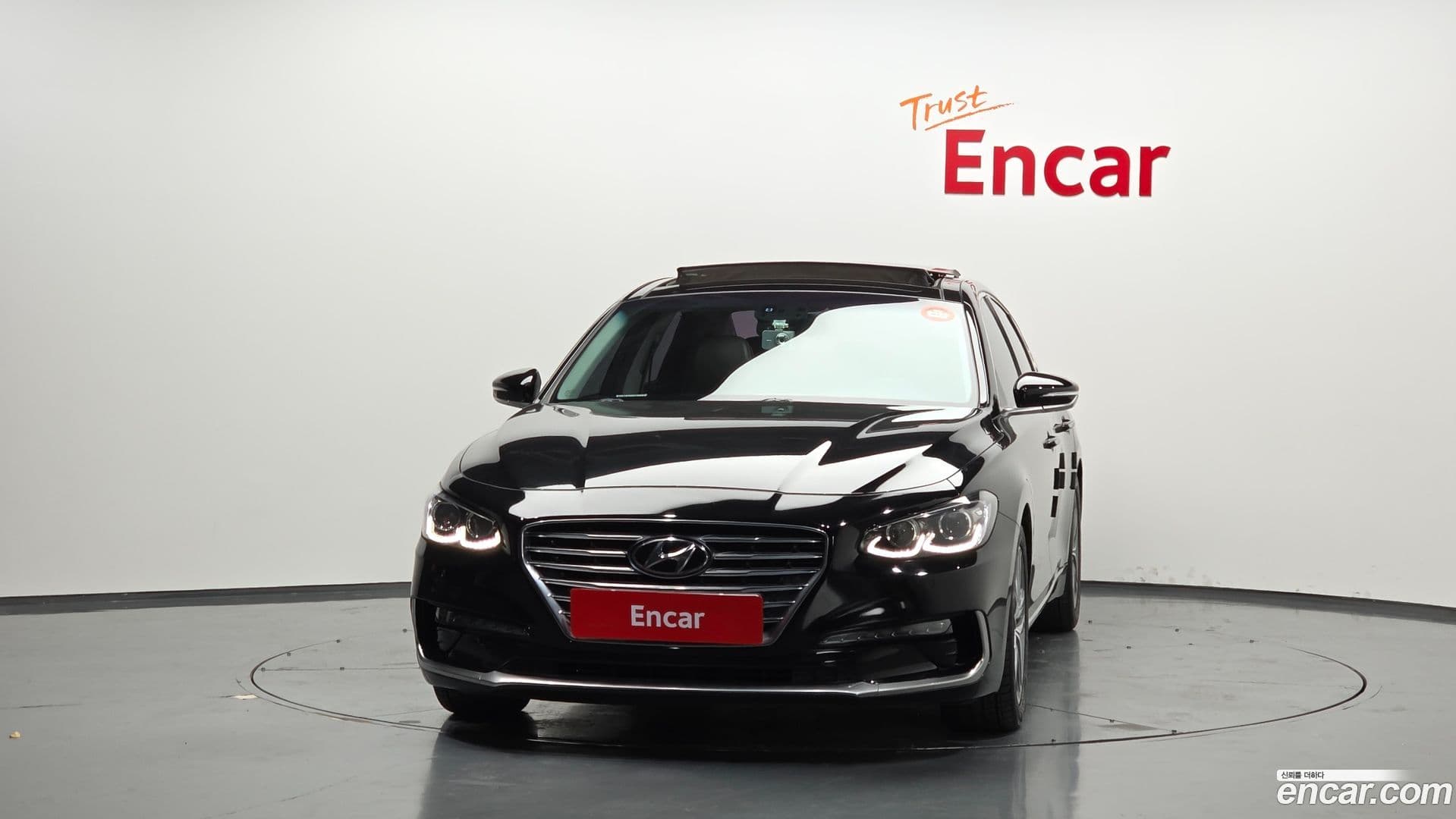 Main__Slider__Photo:Grandeur Hyundai 2017.6-2