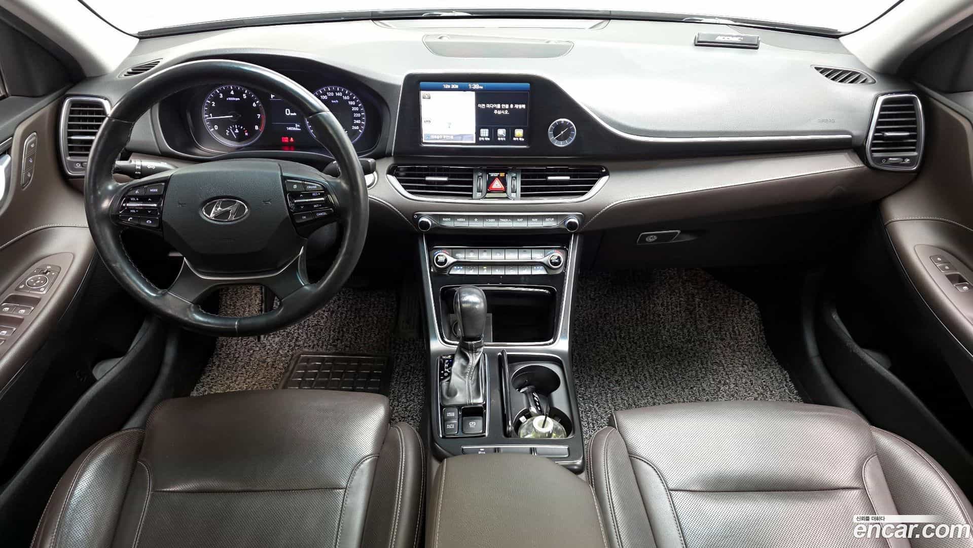 Grandeur Hyundai 2017.6-INNER-007