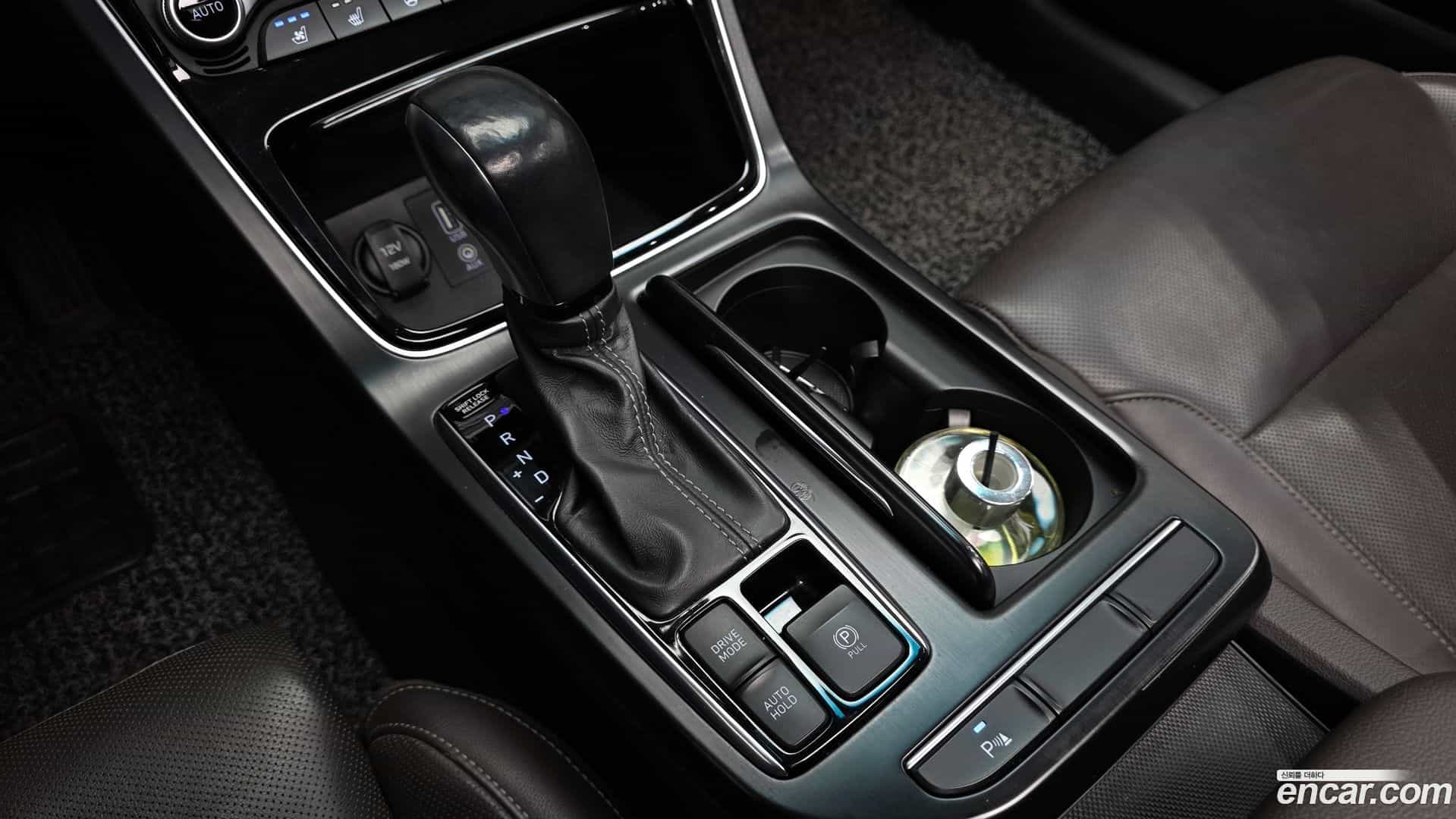 Grandeur Hyundai 2017.6-INNER-009