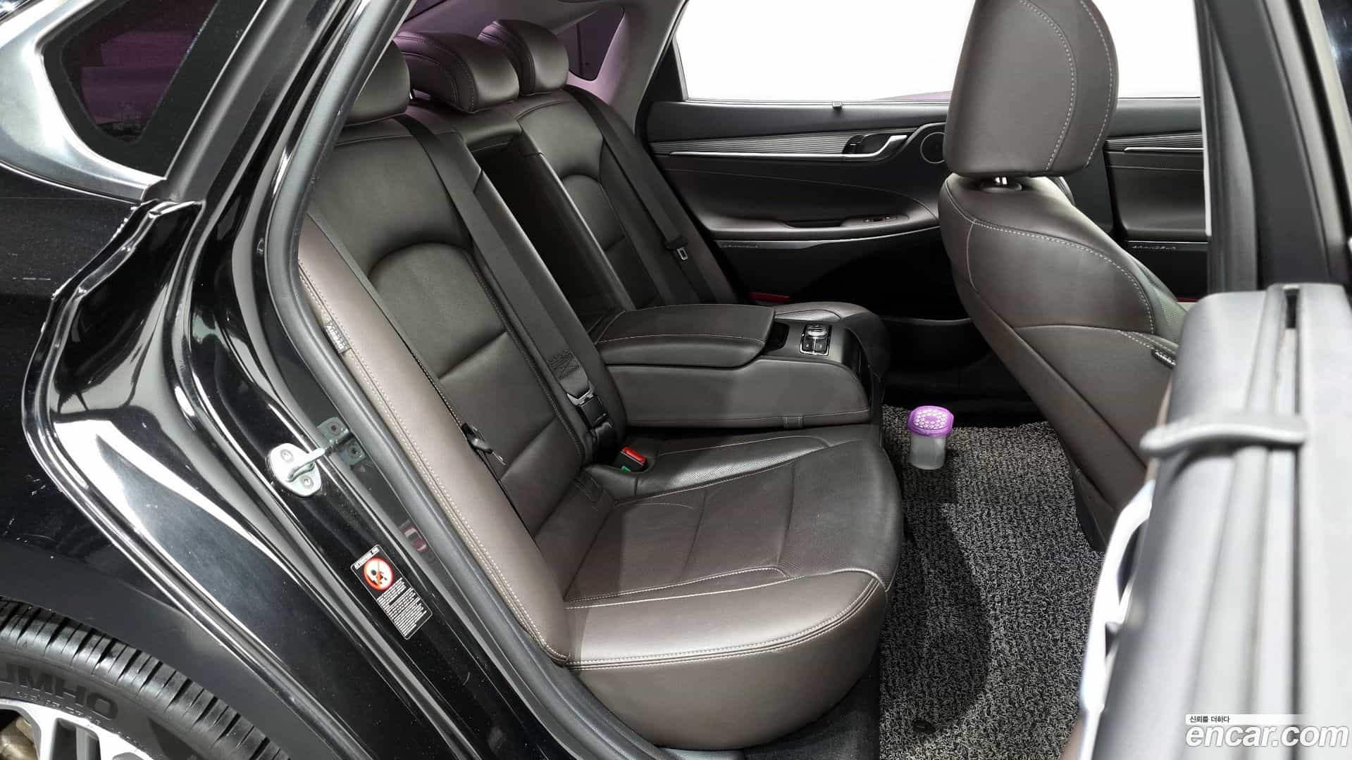 Grandeur Hyundai 2017.6-OPTION-016