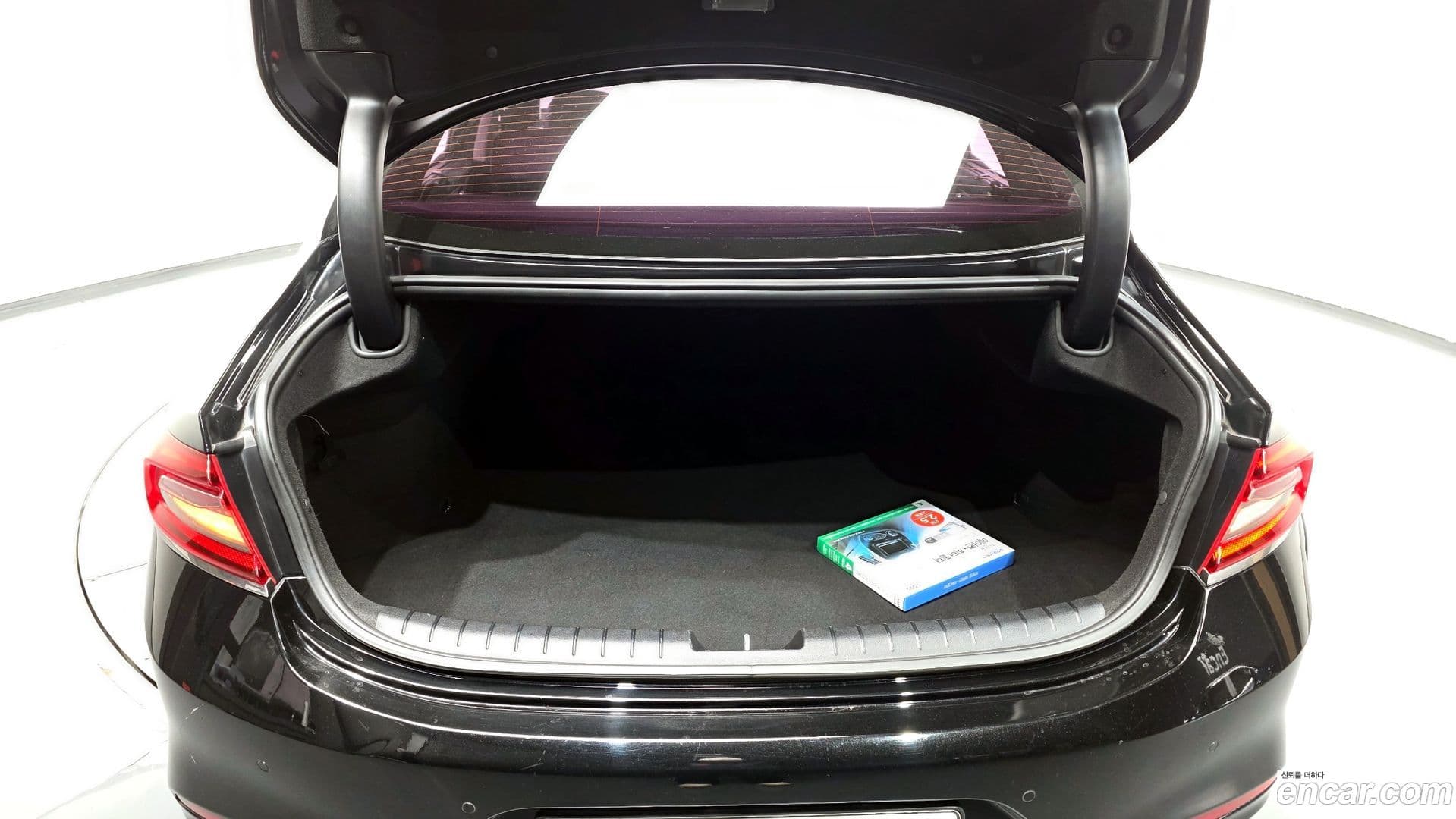 Main__Slider__Photo:Grandeur Hyundai 2017.6-19