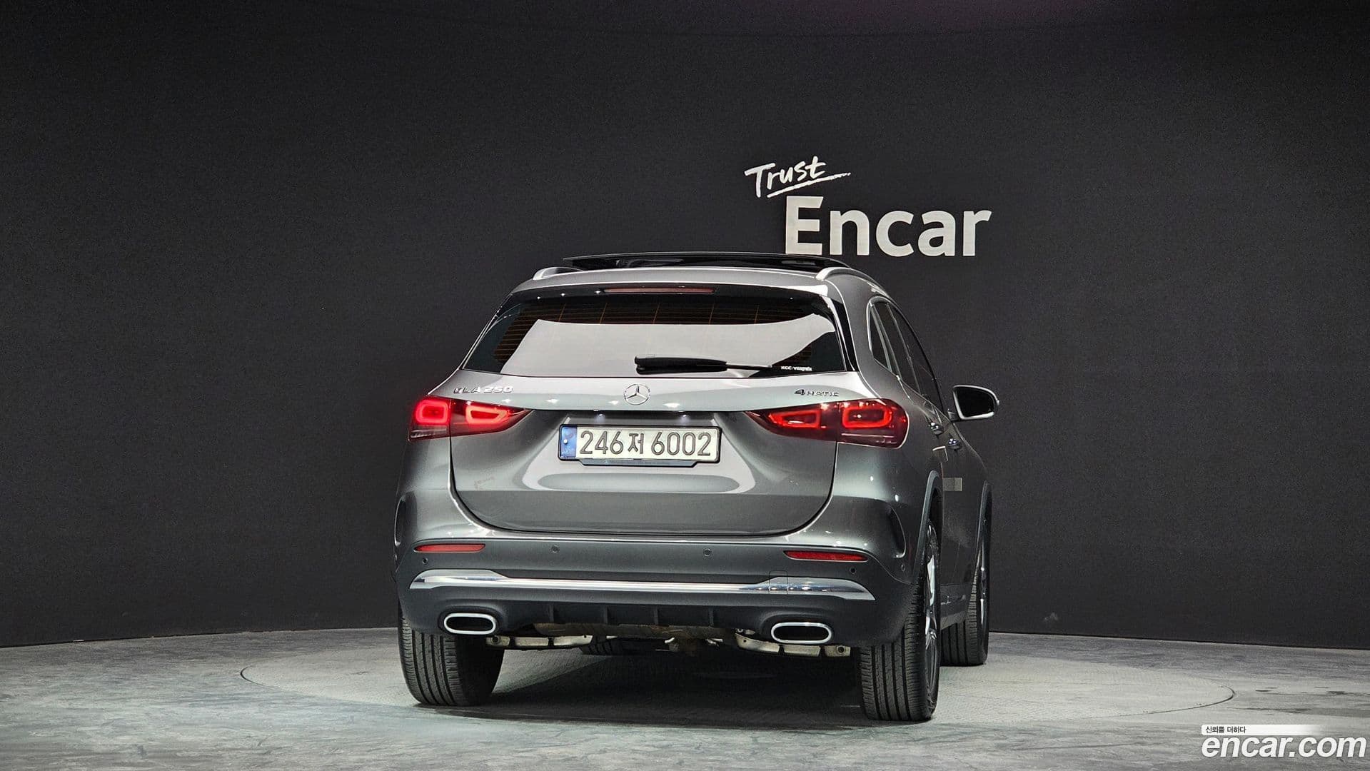 Main__Slider__Photo:GLA-Class Mercedes-Benz 2020.8-3