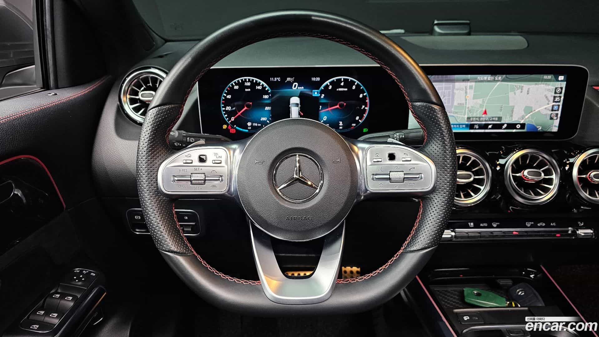GLA-Class Mercedes-Benz 2020.8-OPTION-017