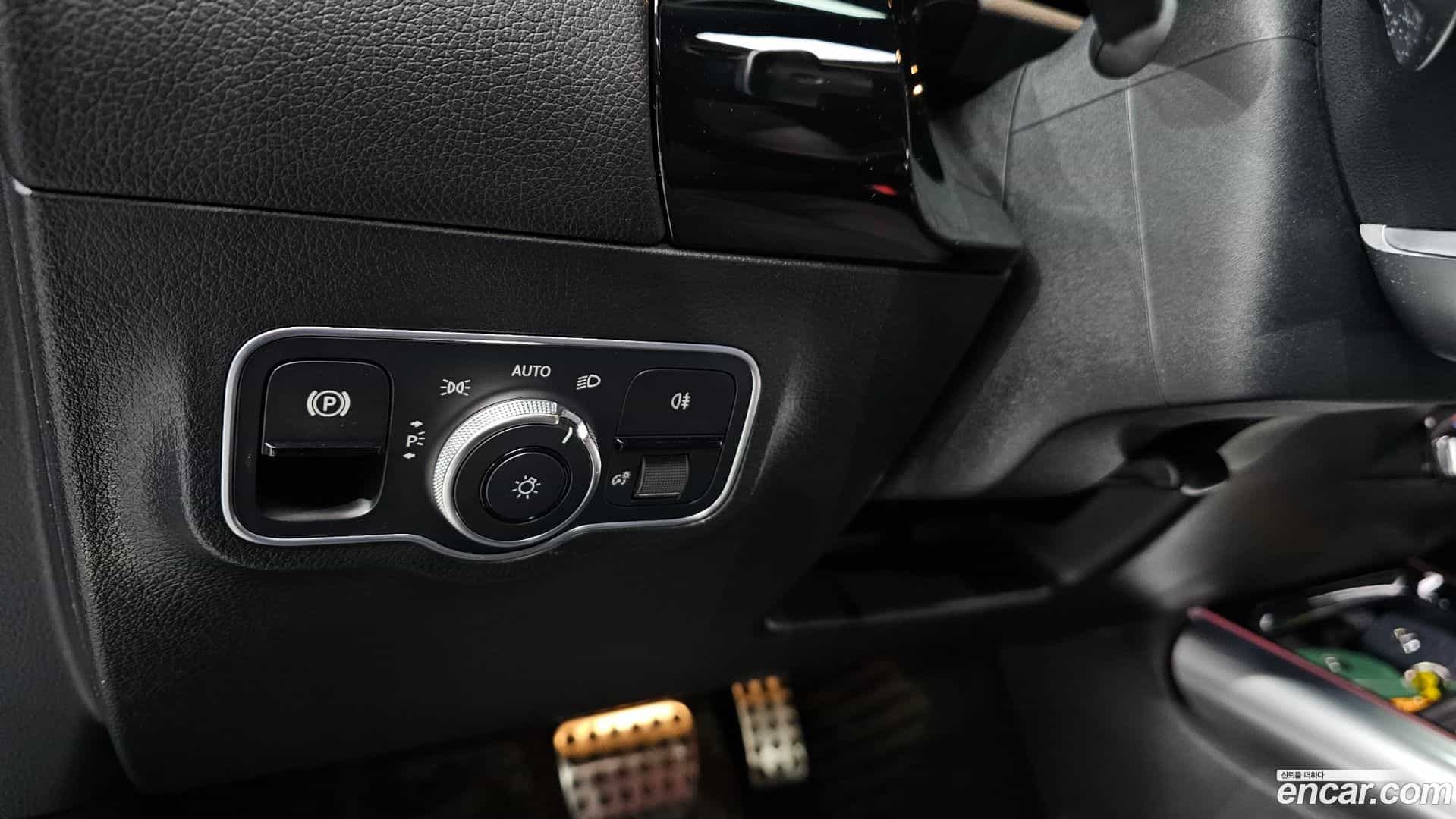 GLA-Class Mercedes-Benz 2020.8-OPTION-018