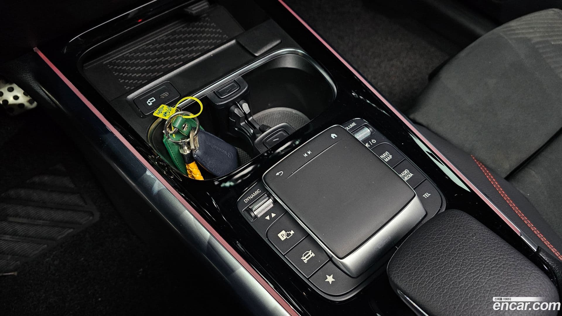 Main__Slider__Photo:GLA-Class Mercedes-Benz 2020.8-17