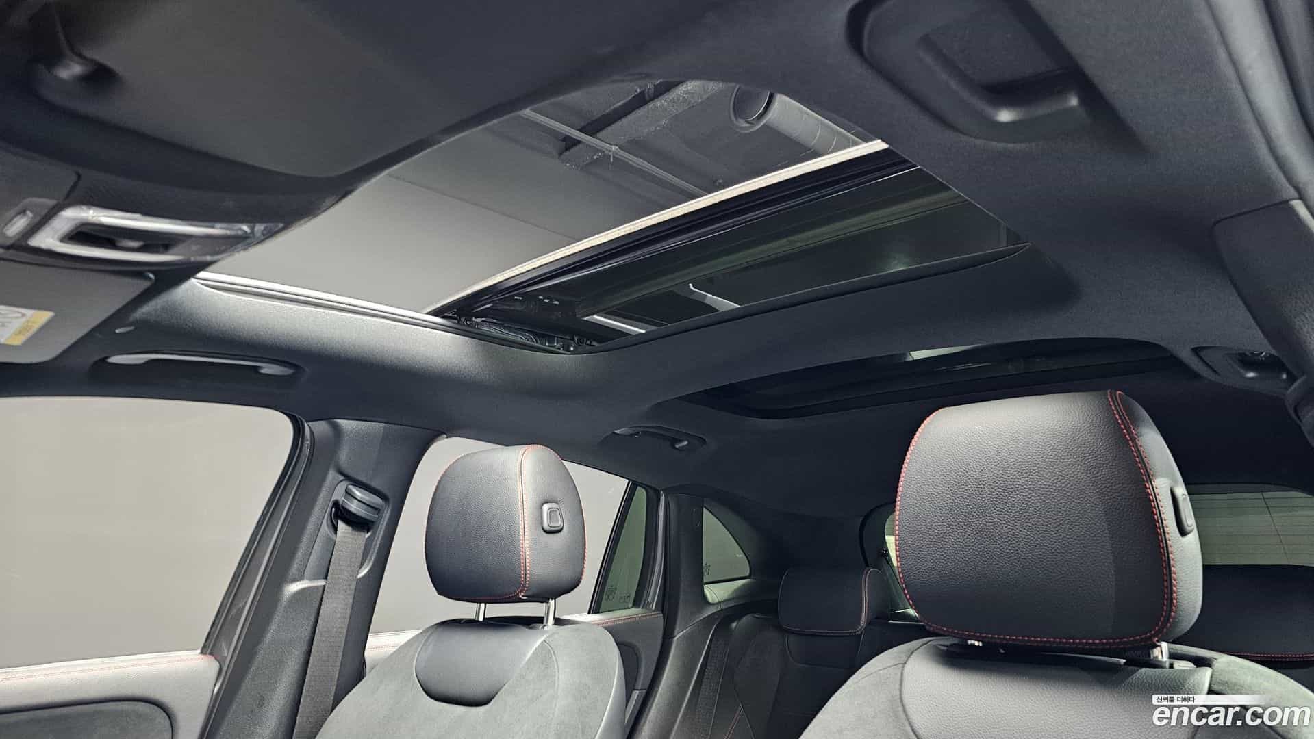 GLA-Class Mercedes-Benz 2020.8-OPTION-023