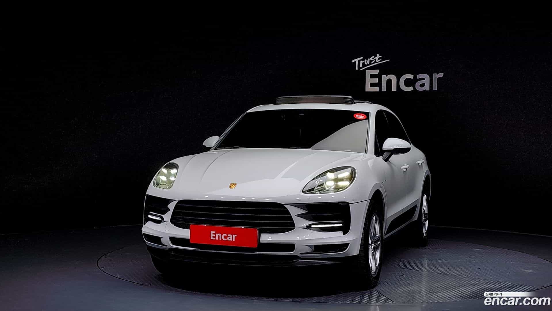 Macan Porsche 2019.11-OUTER-003