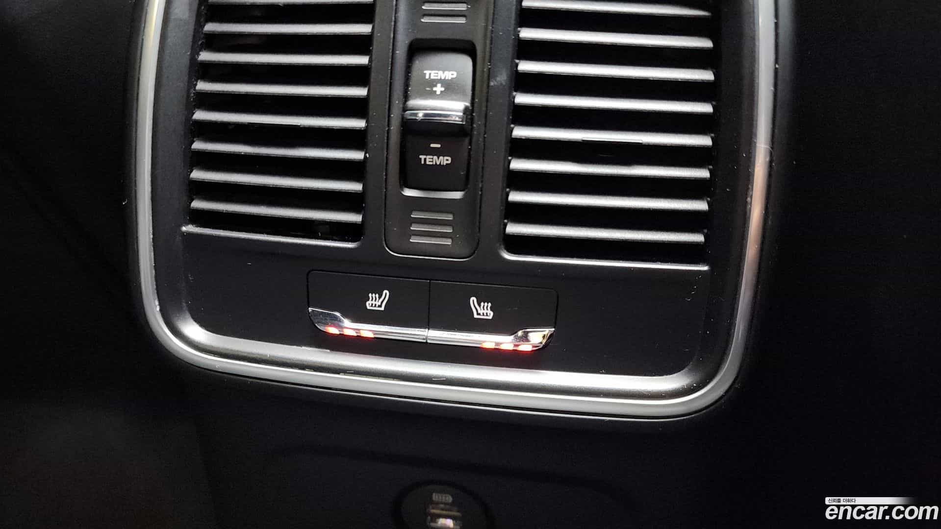 Macan Porsche 2019.11-OPTION-022