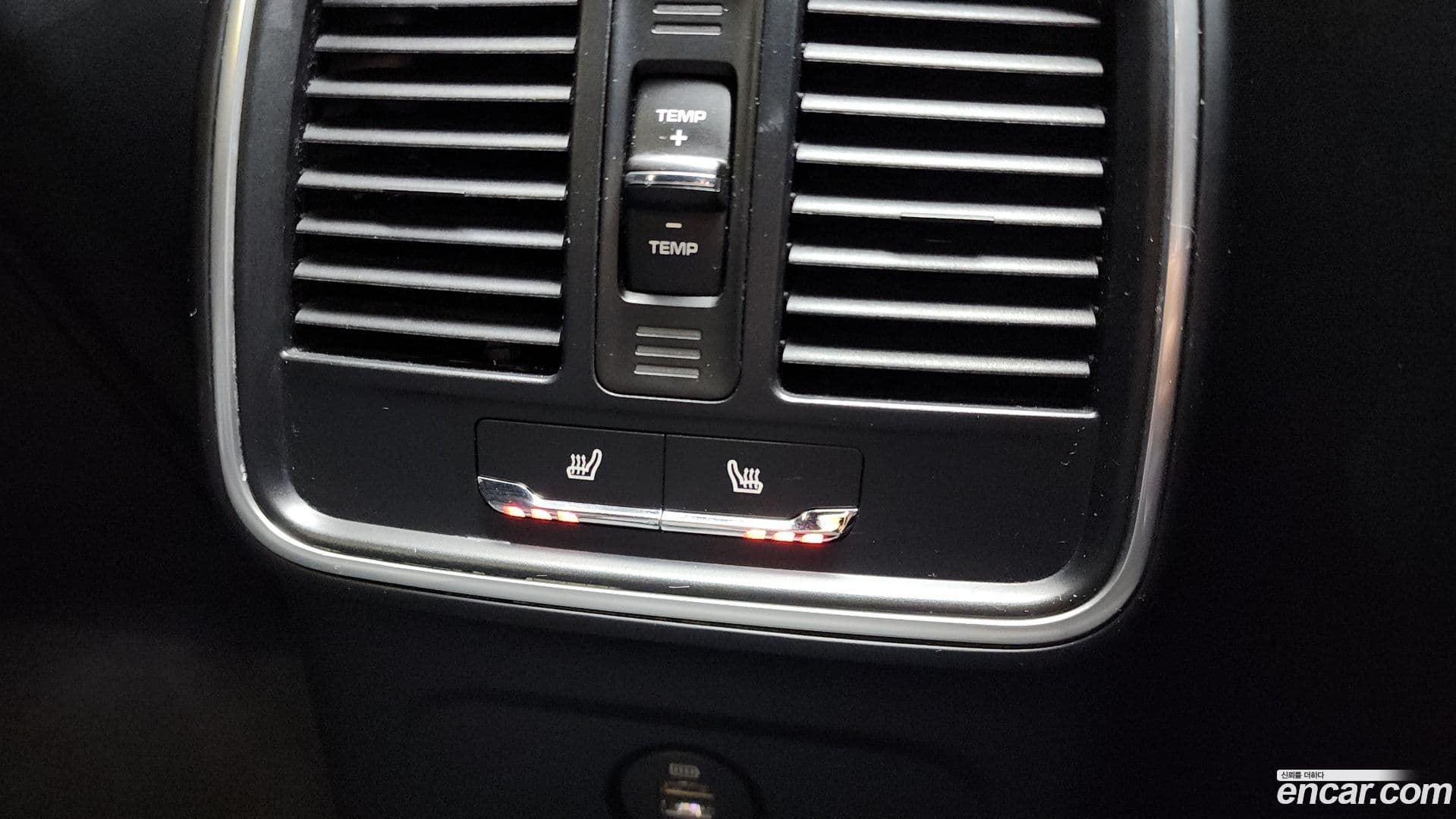 Main__Slider__Photo:Macan Porsche 2019.11-17