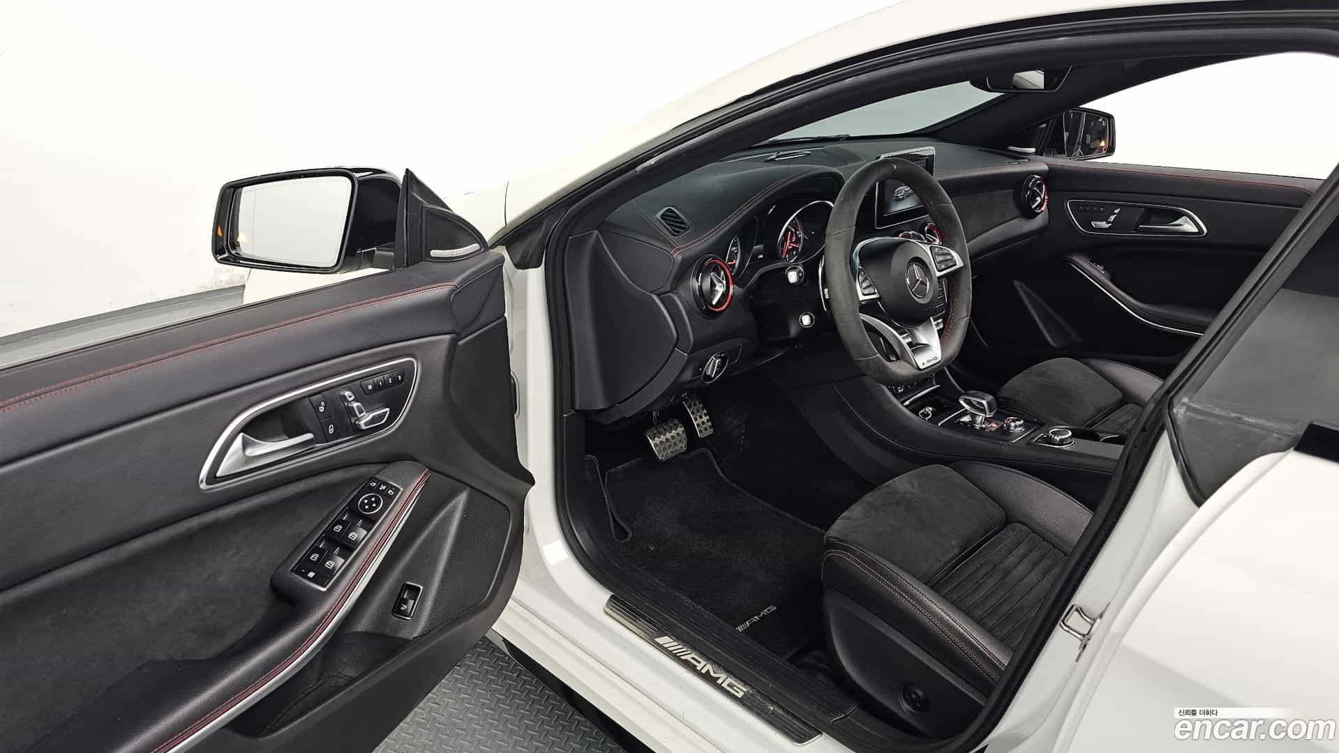 CLA-Class Mercedes-Benz 2018.7-OPTION-015