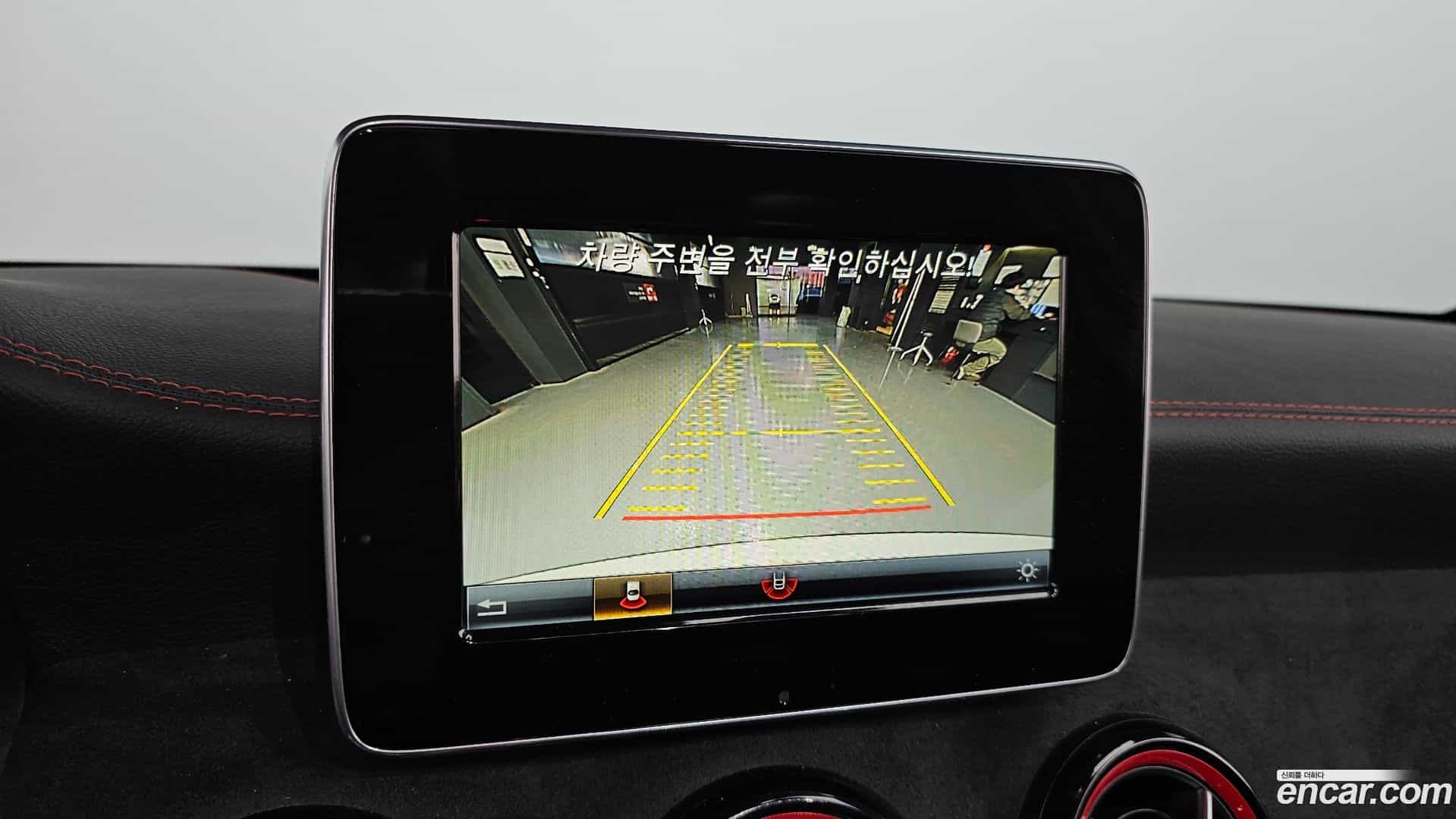 CLA-Class Mercedes-Benz 2018.7-OPTION-019