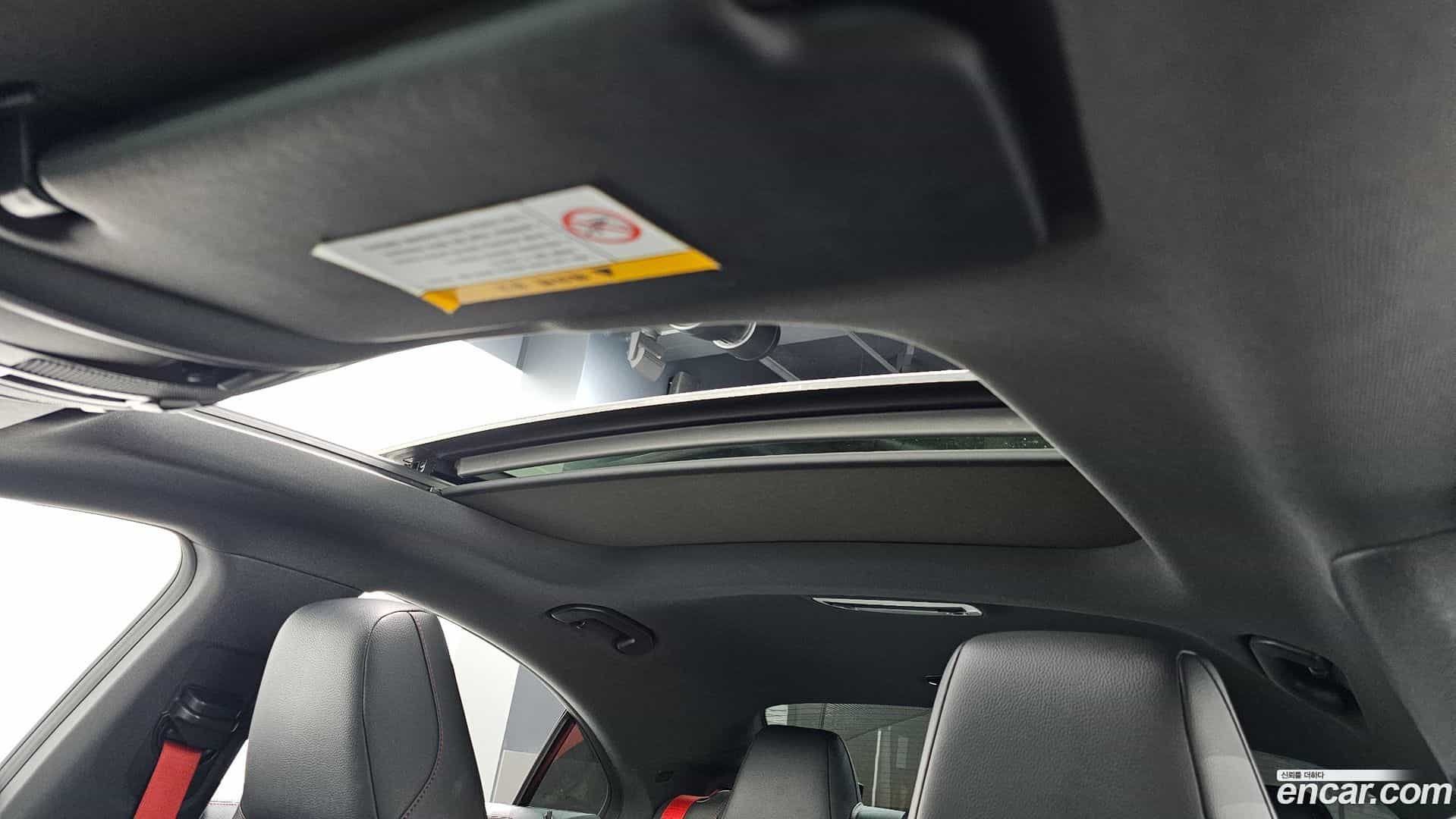 CLA-Class Mercedes-Benz 2018.7-OPTION-020