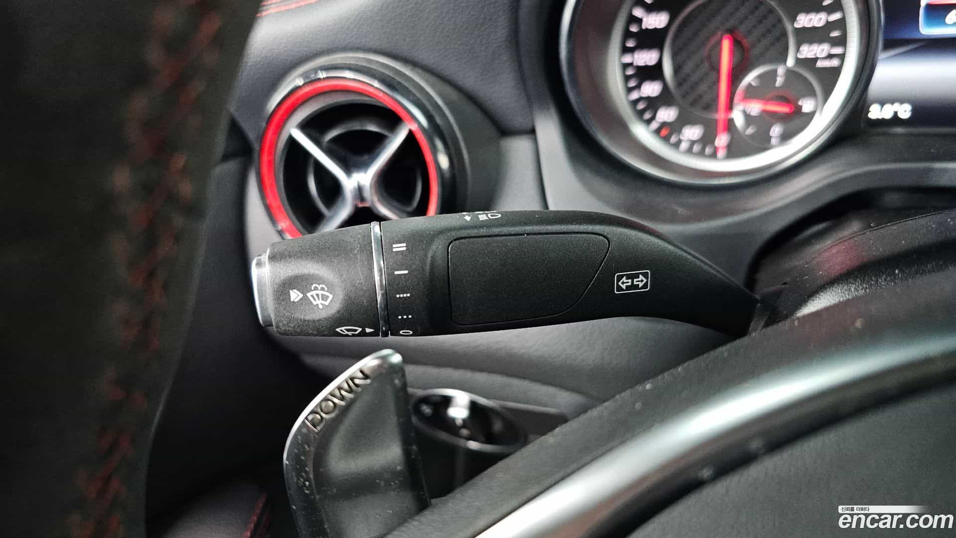 CLA-Class Mercedes-Benz 2018.7-OPTION-023