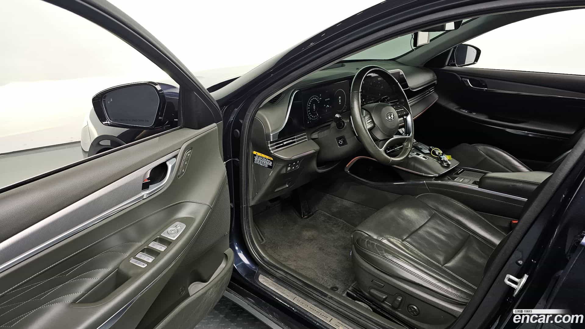 Grandeur Hyundai 2020.0-OPTION-015