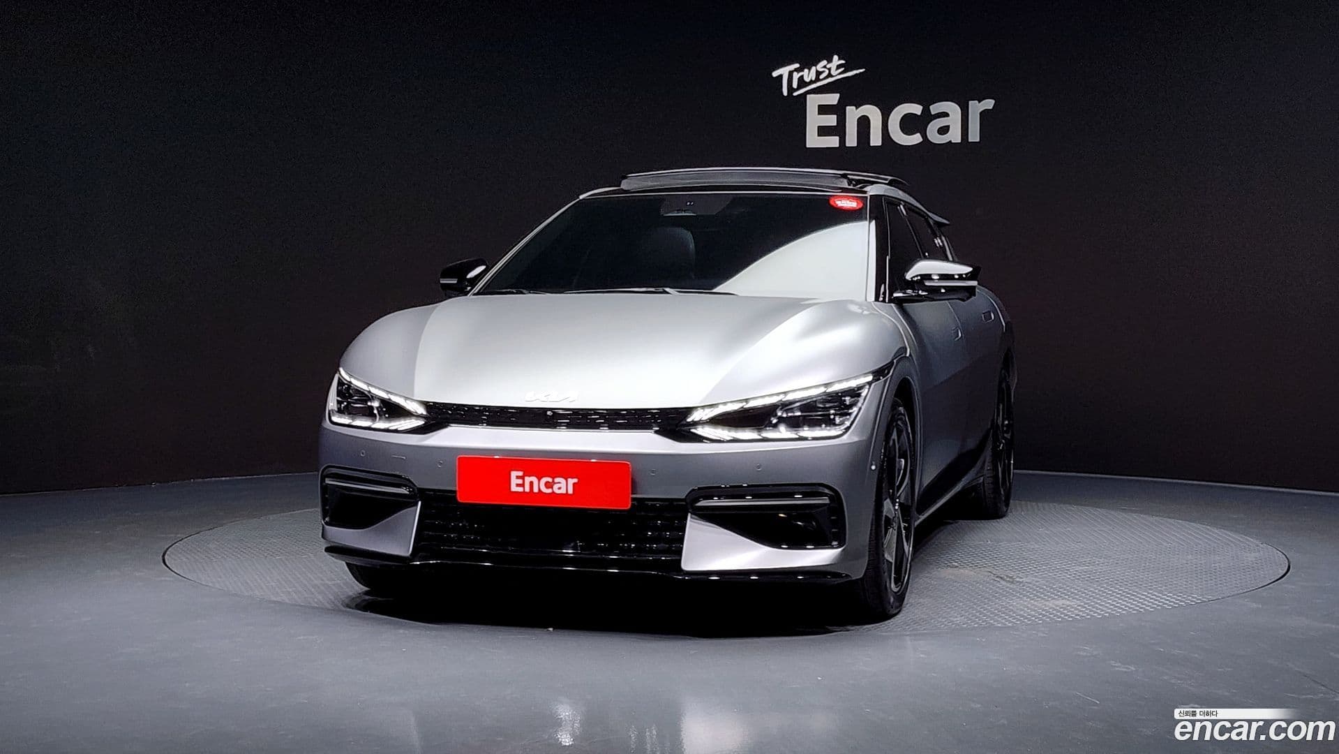 Main__Slider__Photo:EV6 Kia 2021.9-2