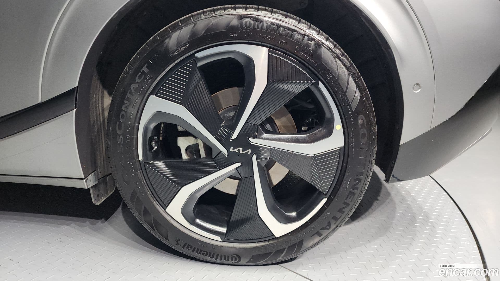 Main__Slider__Photo:EV6 Kia 2021.9-4