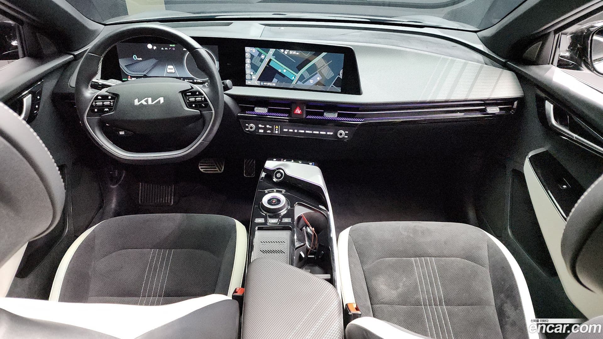 Main__Slider__Photo:EV6 Kia 2021.9-6