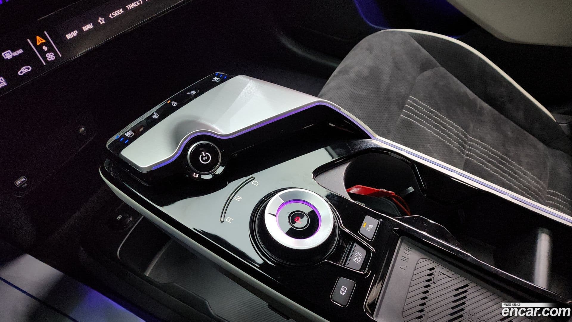 Main__Slider__Photo:EV6 Kia 2021.9-8