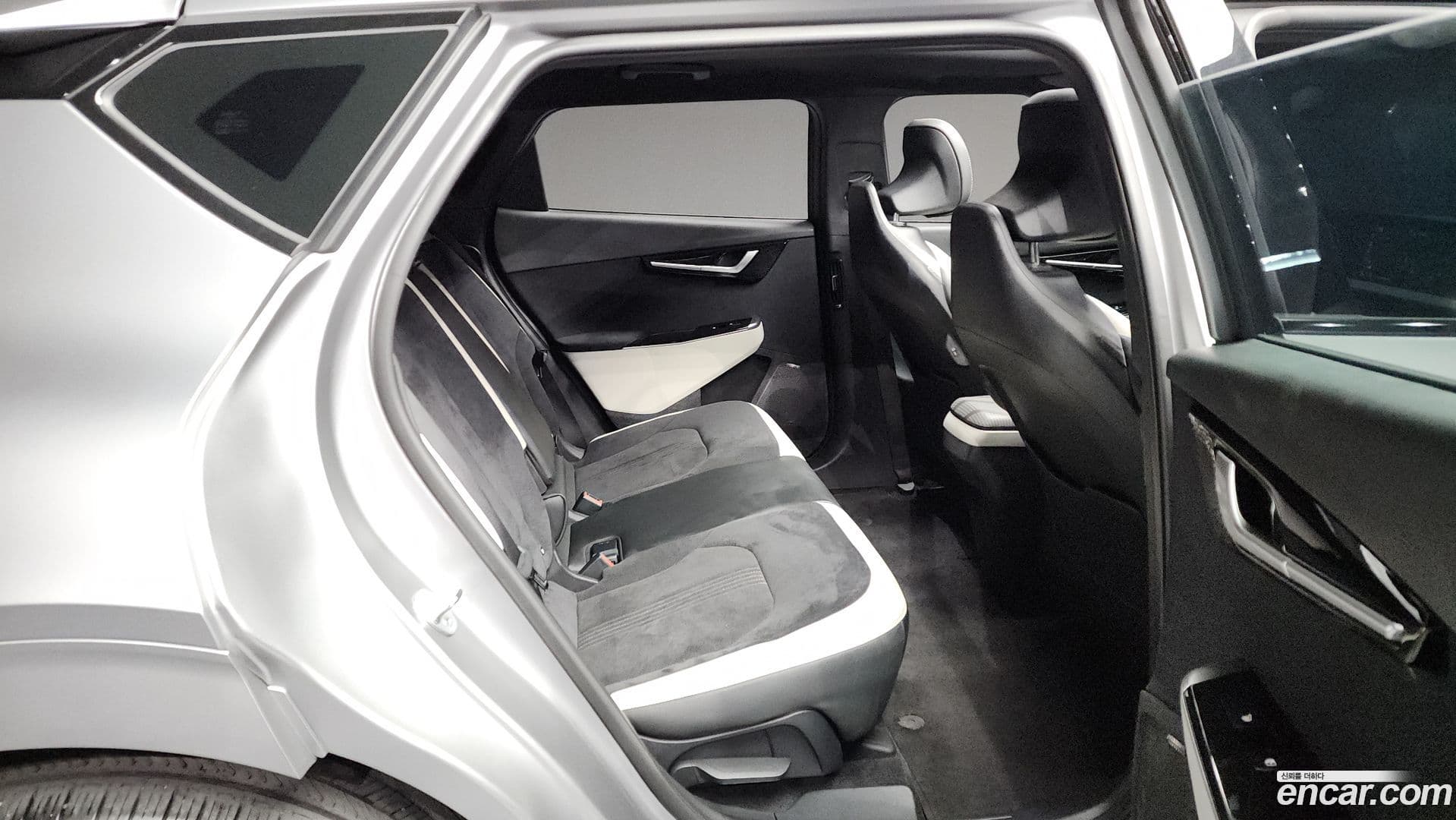 Main__Slider__Photo:EV6 Kia 2021.9-11