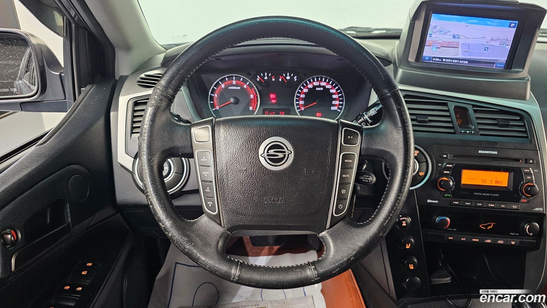 Main__Slider__Photo:KORANDO KG_Mobility_Ssangyong 2013.7-14