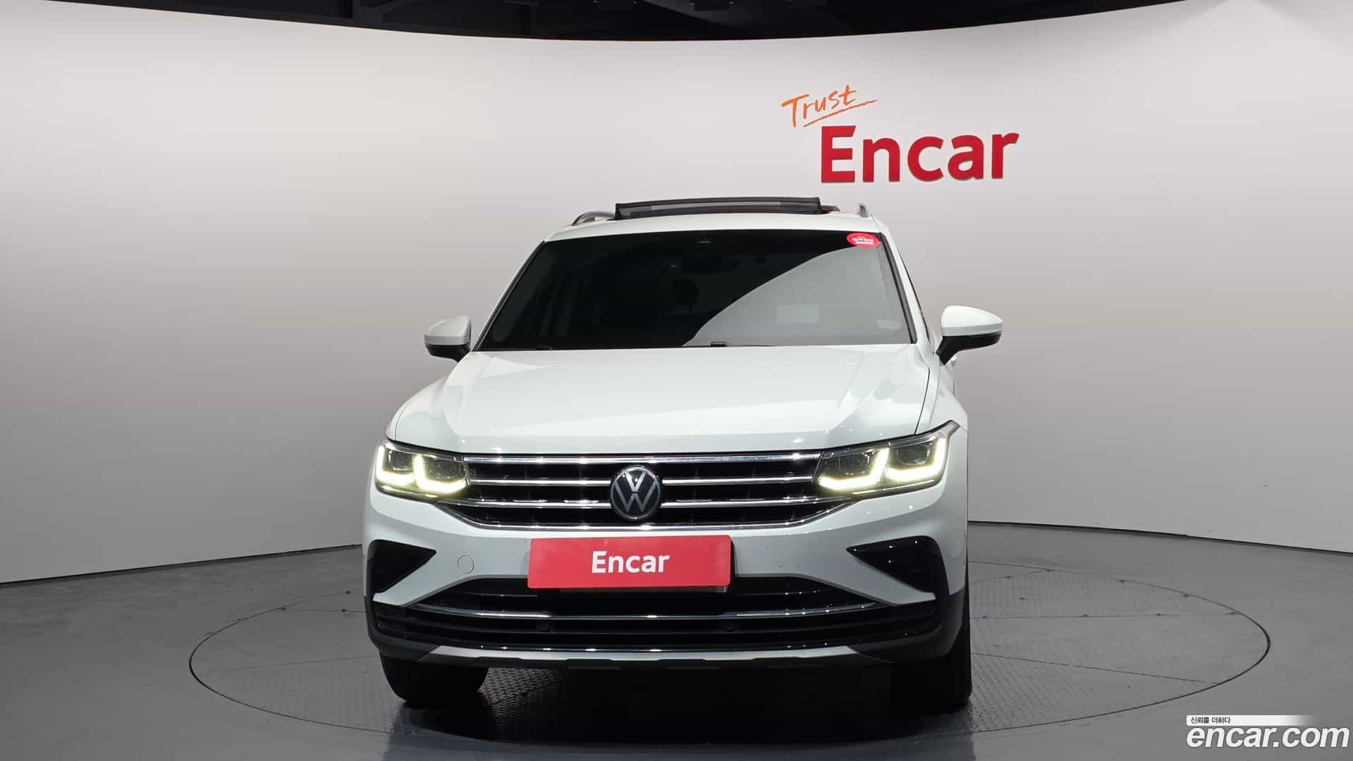 Tiguan Volkswagen 2022.11-OUTER-003