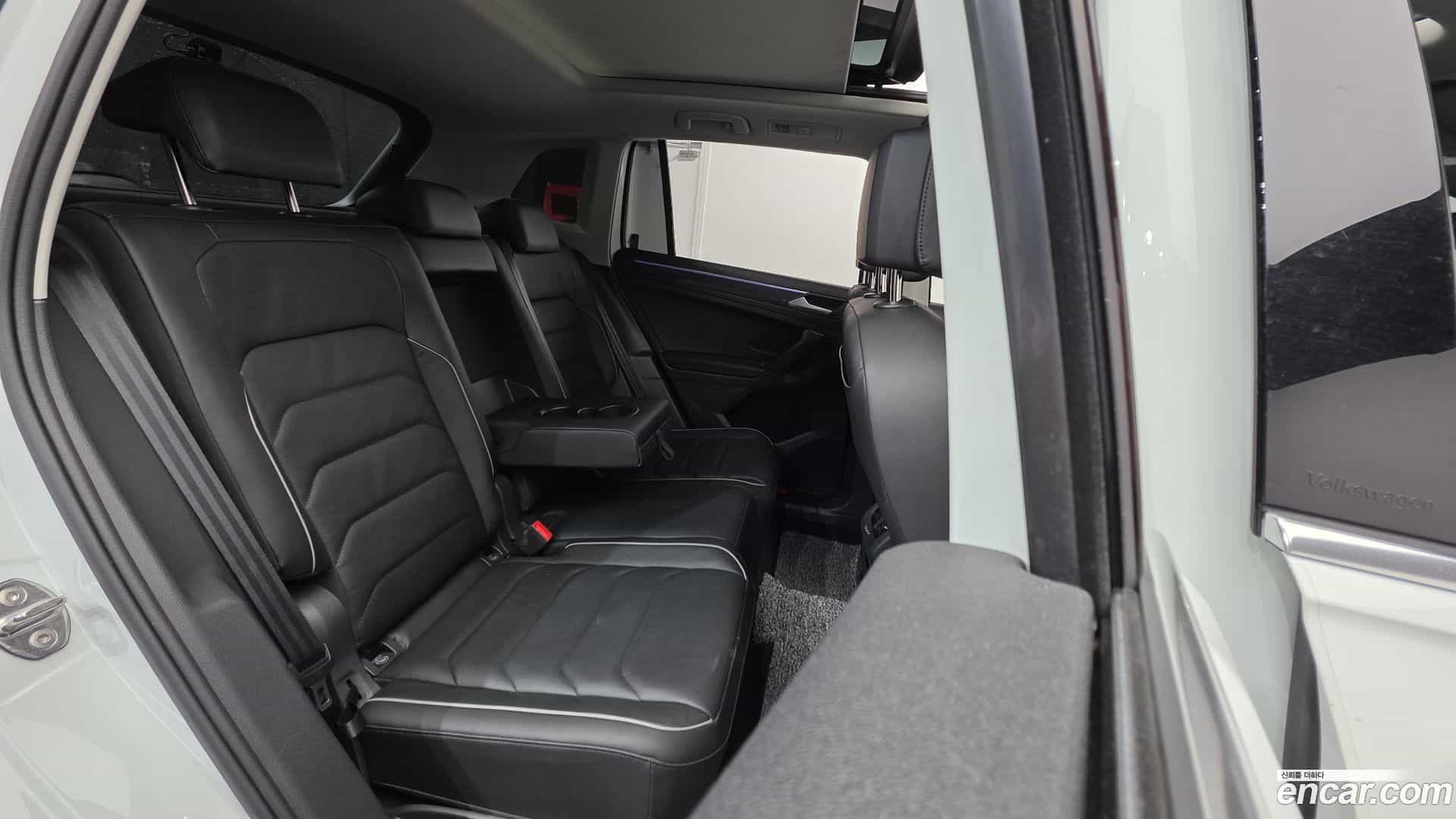 Tiguan Volkswagen 2022.11-OPTION-023