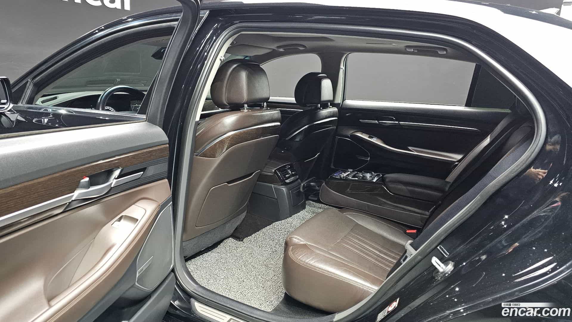 EQ900 Genesis 2016.2-OPTION-016