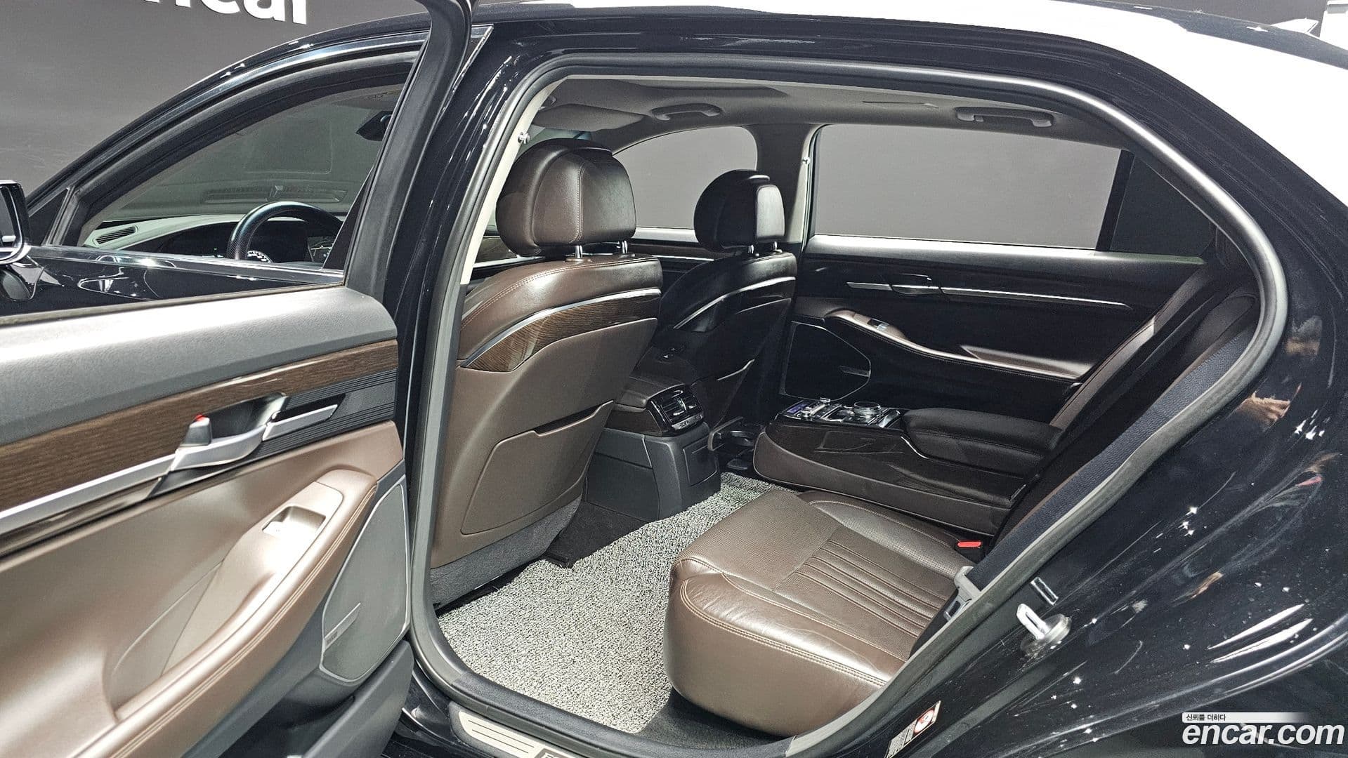 Main__Slider__Photo:EQ900 Genesis 2016.2-11