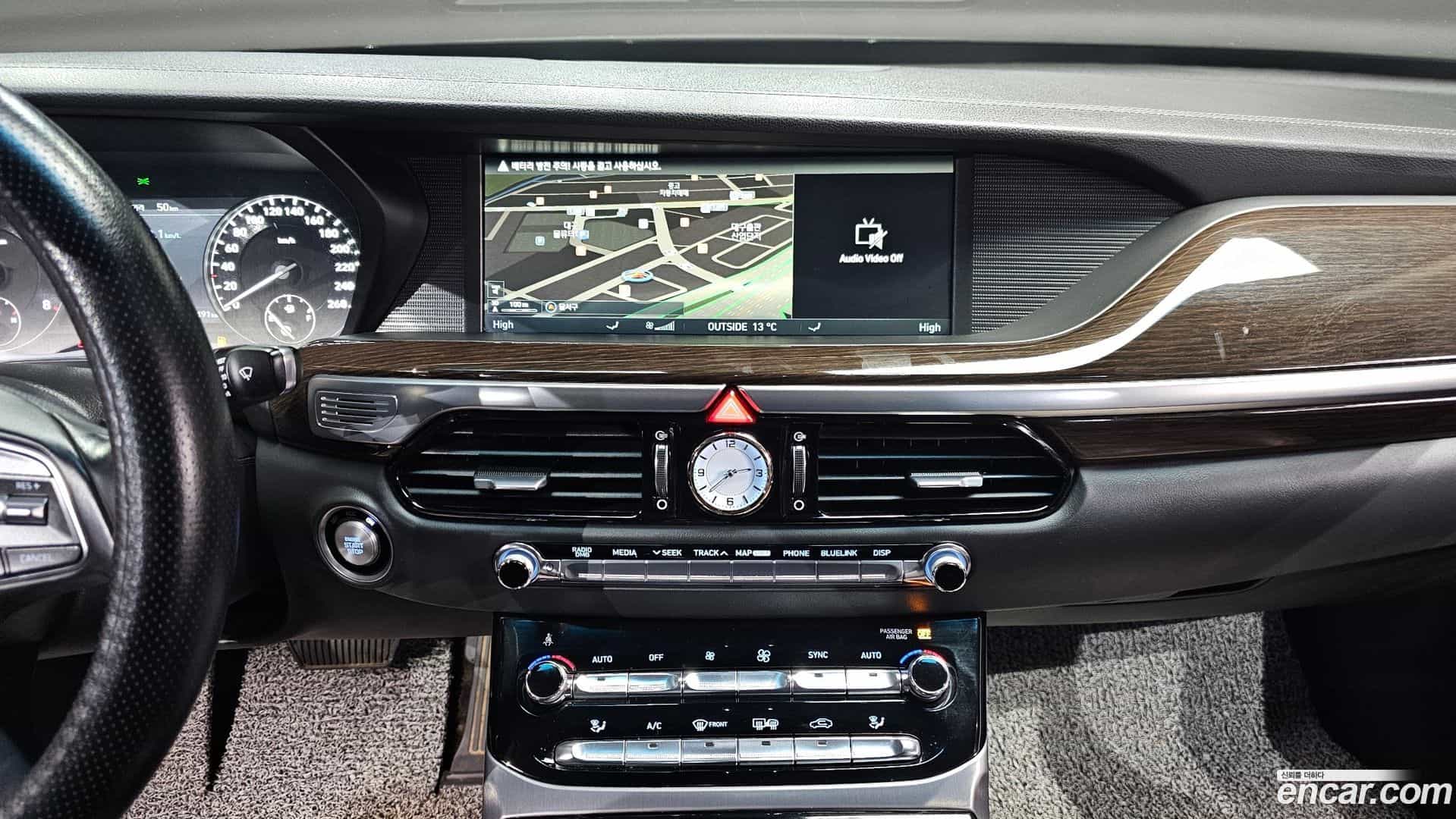 EQ900 Genesis 2016.2-OPTION-018